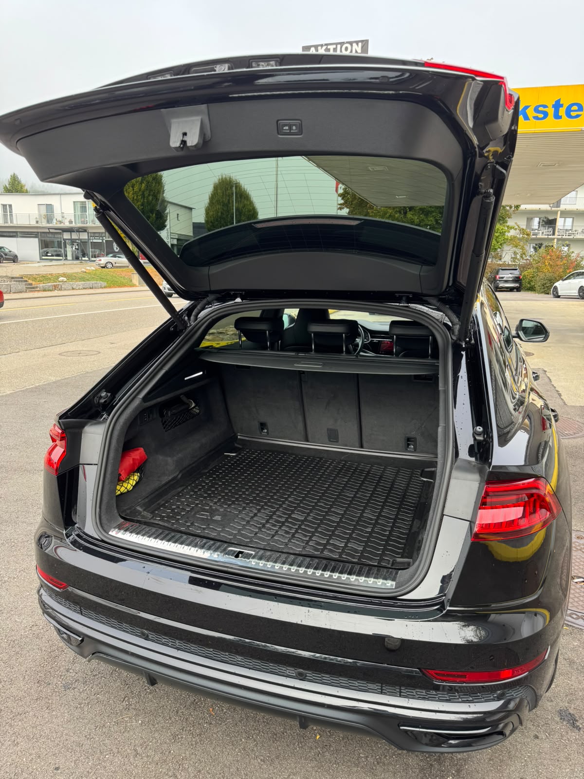 AUDI Q8 50 TDI Black Edition quattro tiptronic-image-5