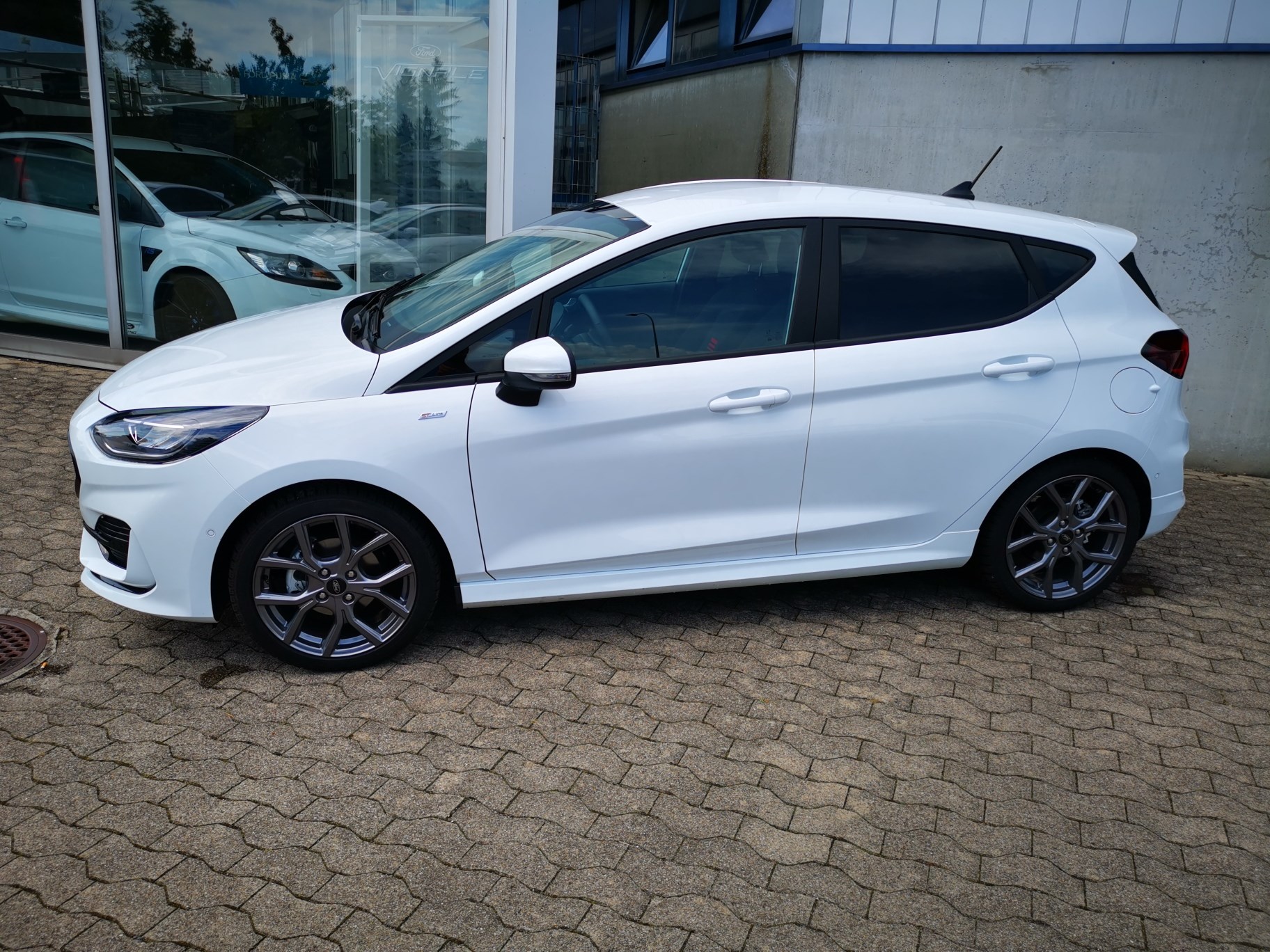 FORD Fiesta 1.0 SCTi MHEV ST Line X Automat-image-9
