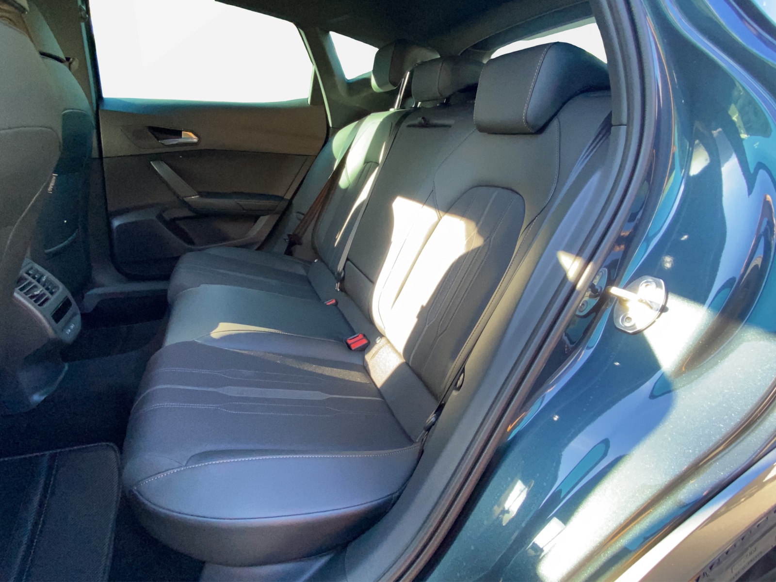 CUPRA Formentor 2.0TSI 4Drive Inicio DSG-image-8
