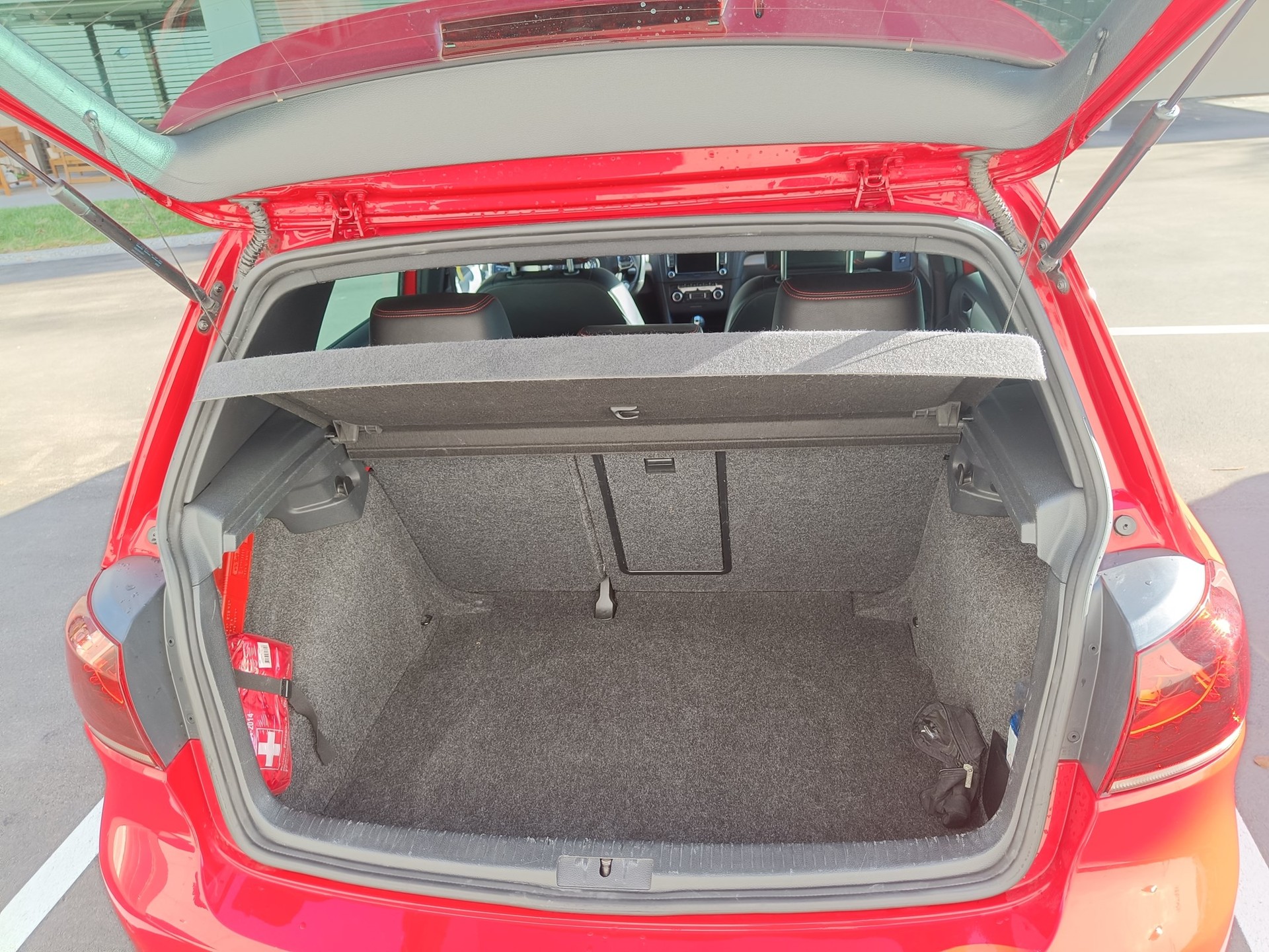 VW Golf 2.0 TSI GTI Adidas DSG-image-5