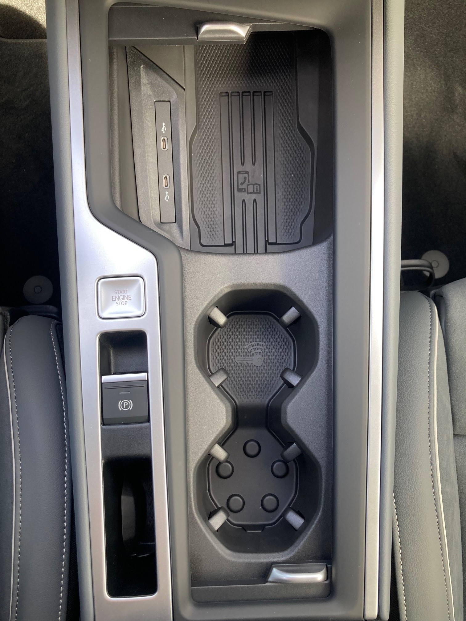 VW Passat Variant 1.5 eTSI evo2 Business DSG-image-15