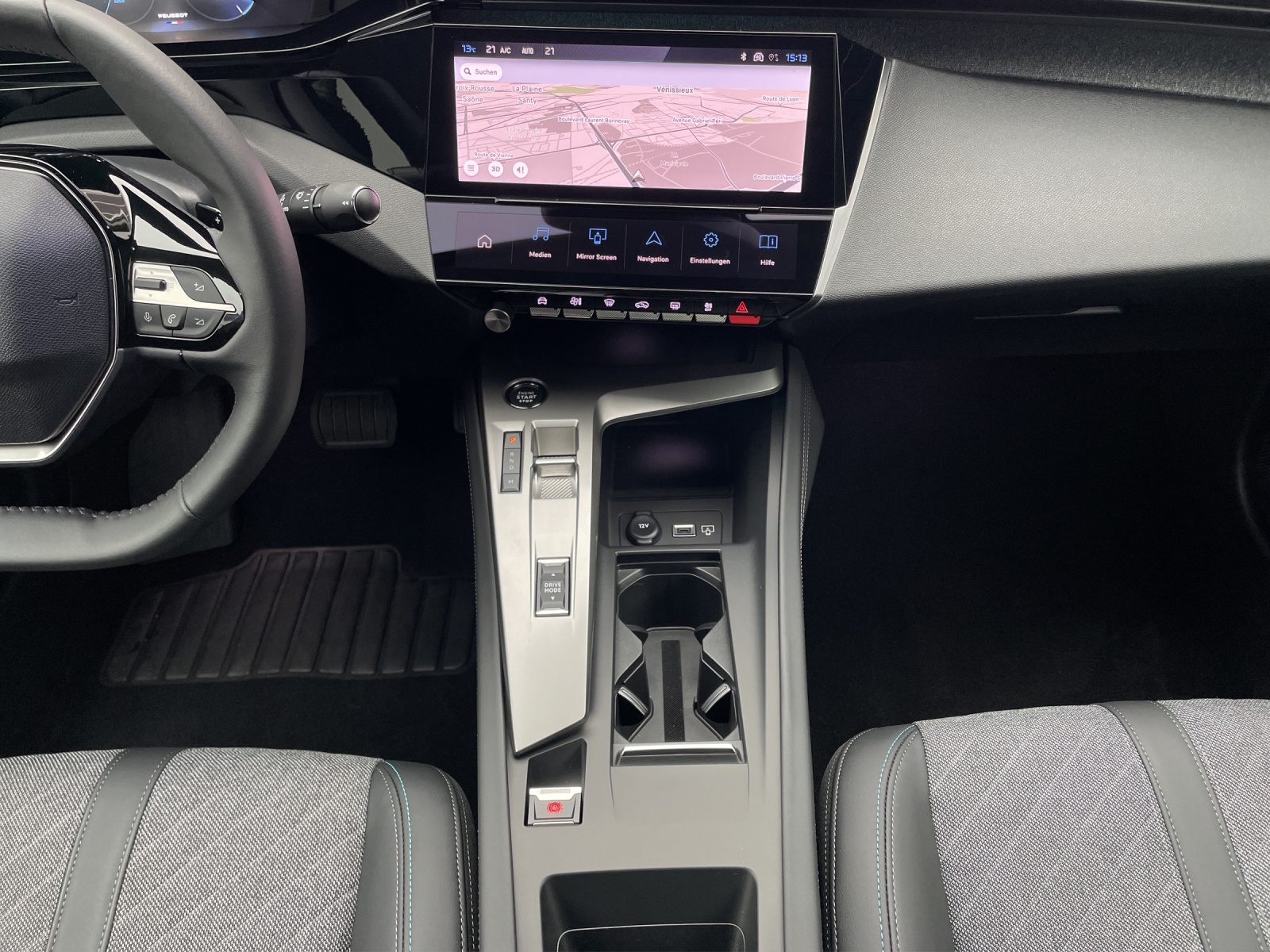 PEUGEOT 408 1.2 PureTech Allure Pack EAT8-image-12