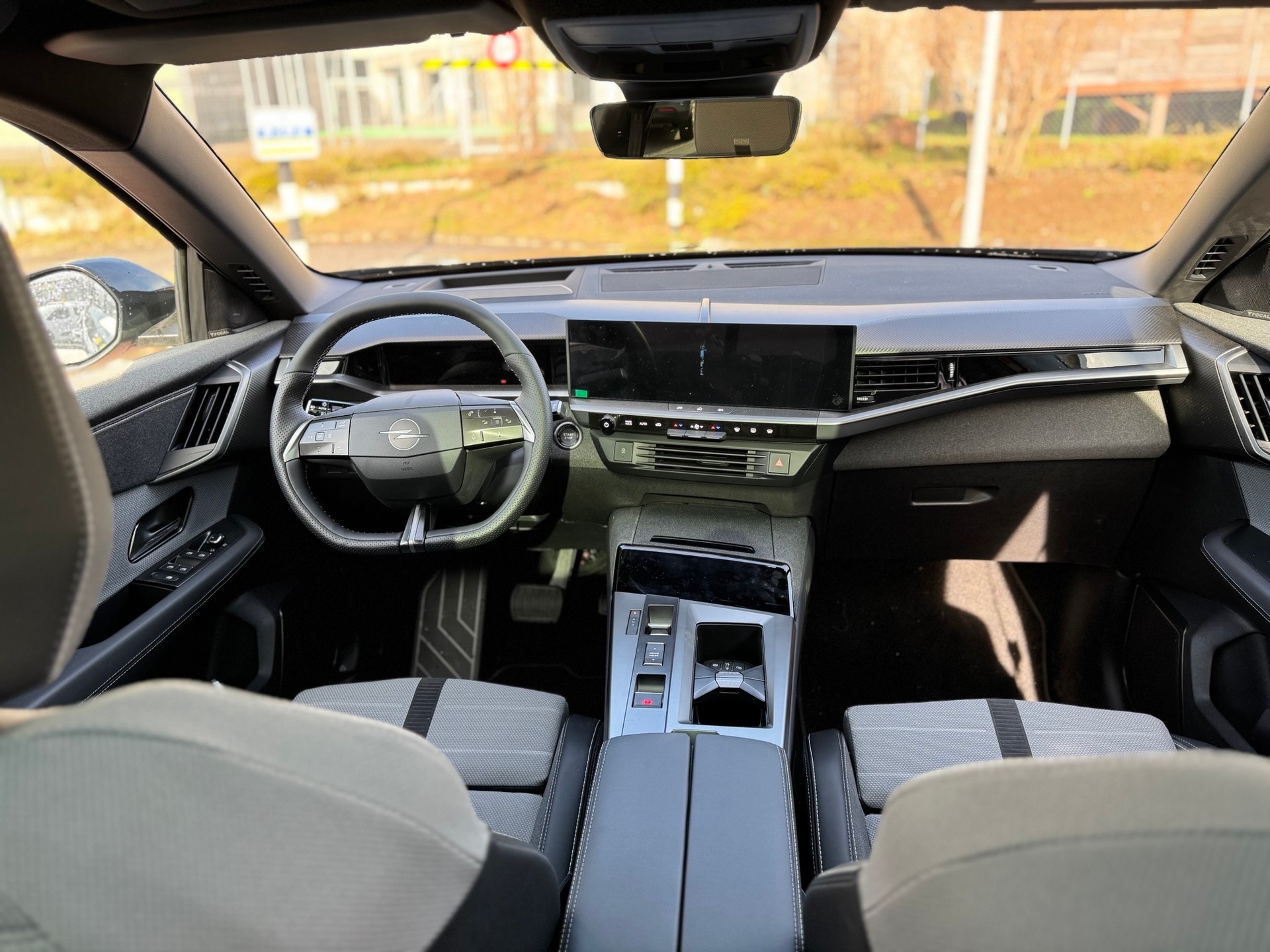 OPEL Grandland Elektro 73kWh GS-image-9