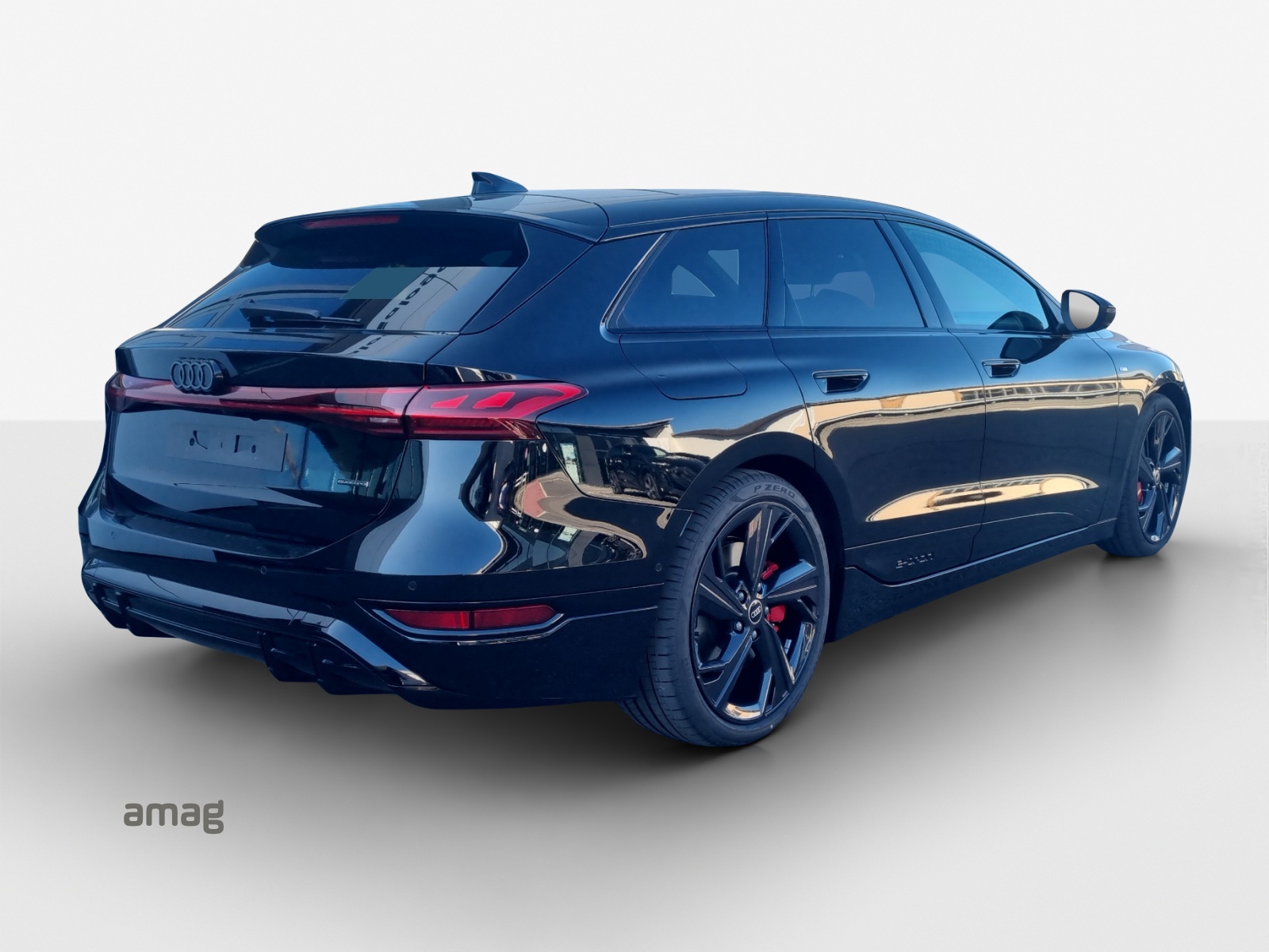 AUDI A6 Avant e-tron quattro-image-4