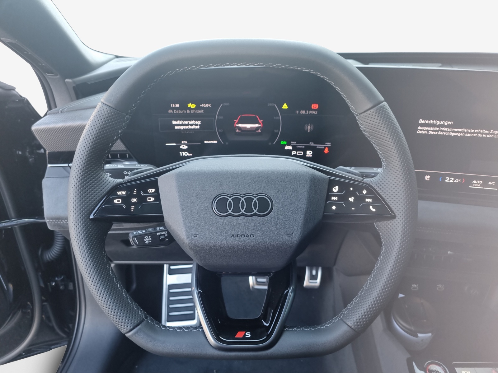 AUDI A6 Avant e-tron quattro-image-9
