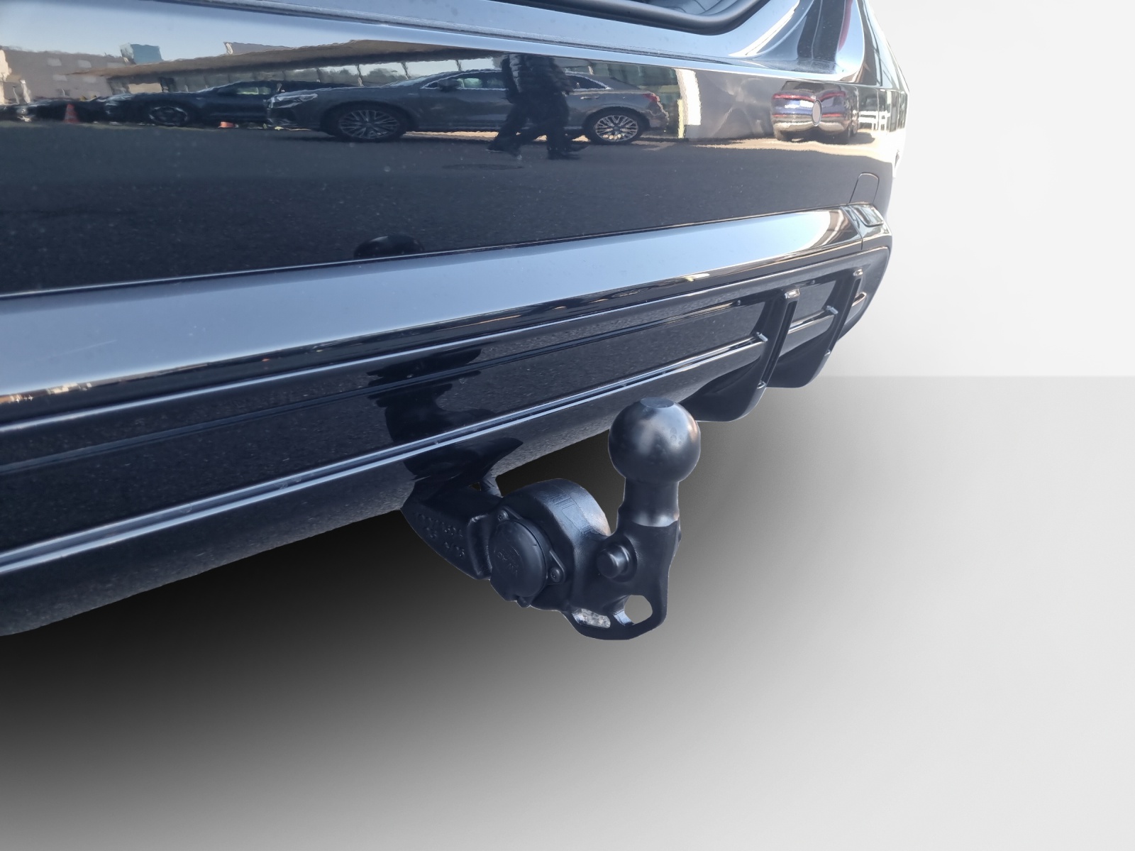 AUDI A6 Avant e-tron quattro-image-14