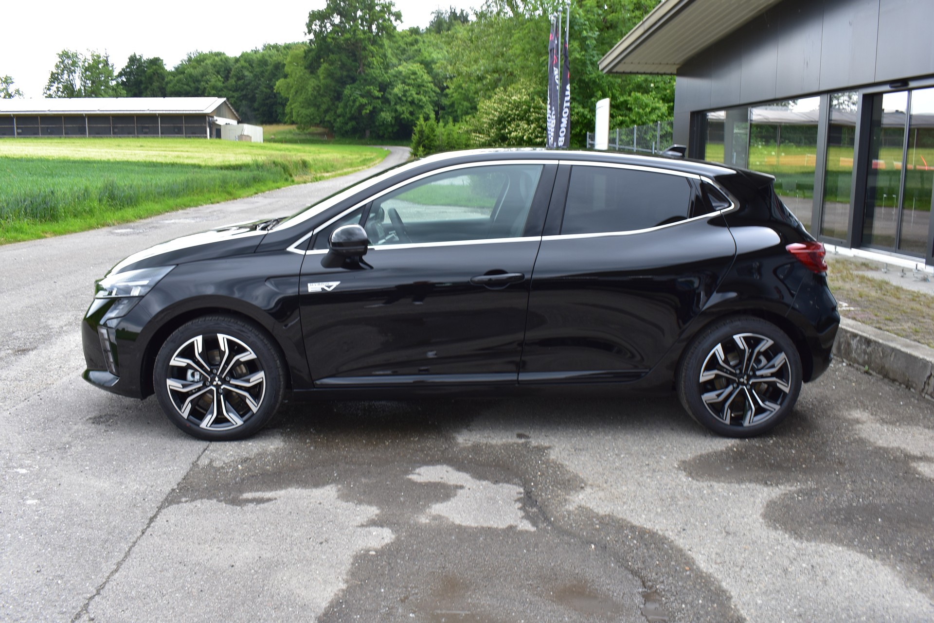 MITSUBISHI COLT 1.6 HEV Intense-image-6
