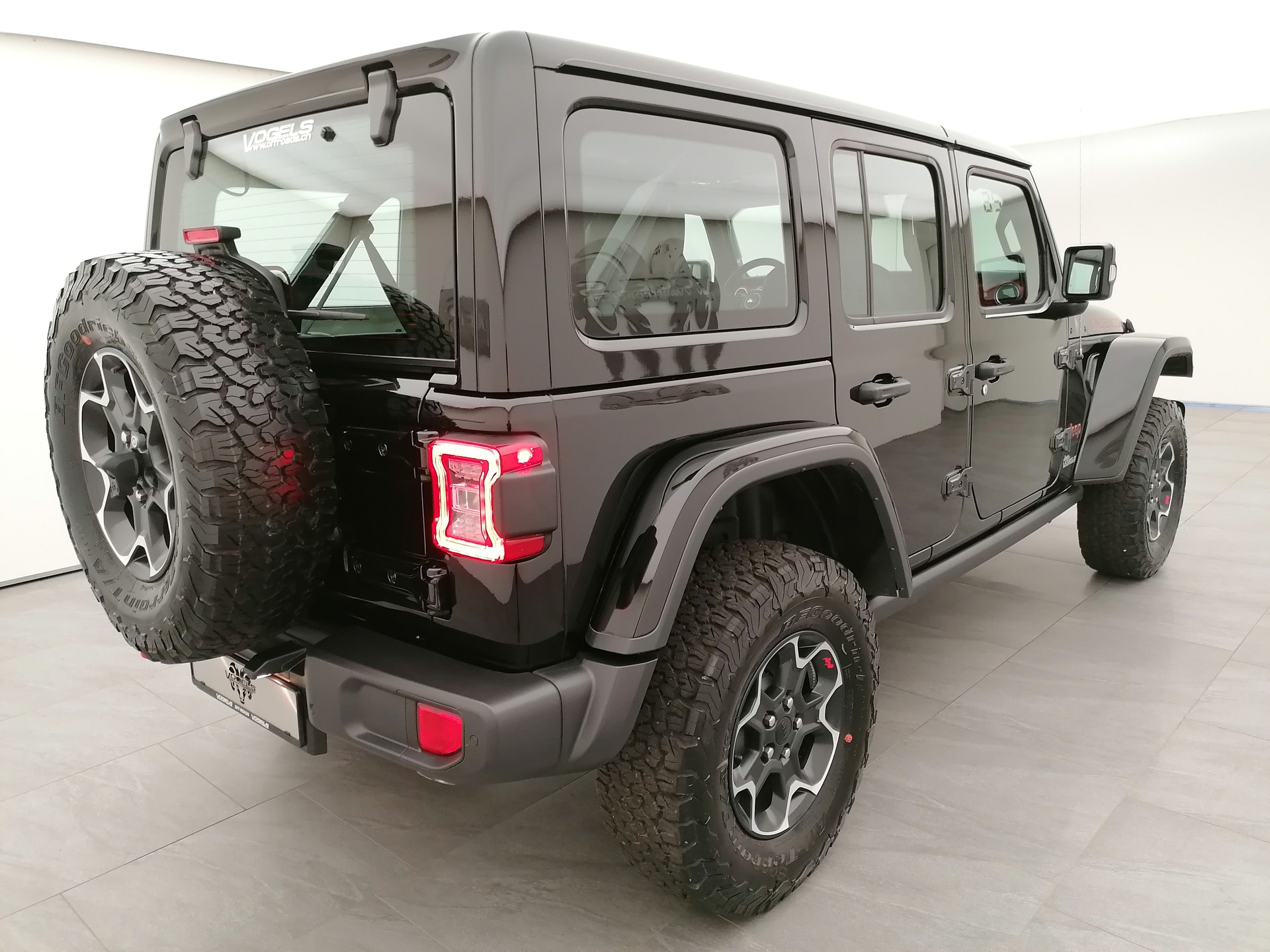 JEEP Wrangler 2.0 Rubicon Unlimited-image-3