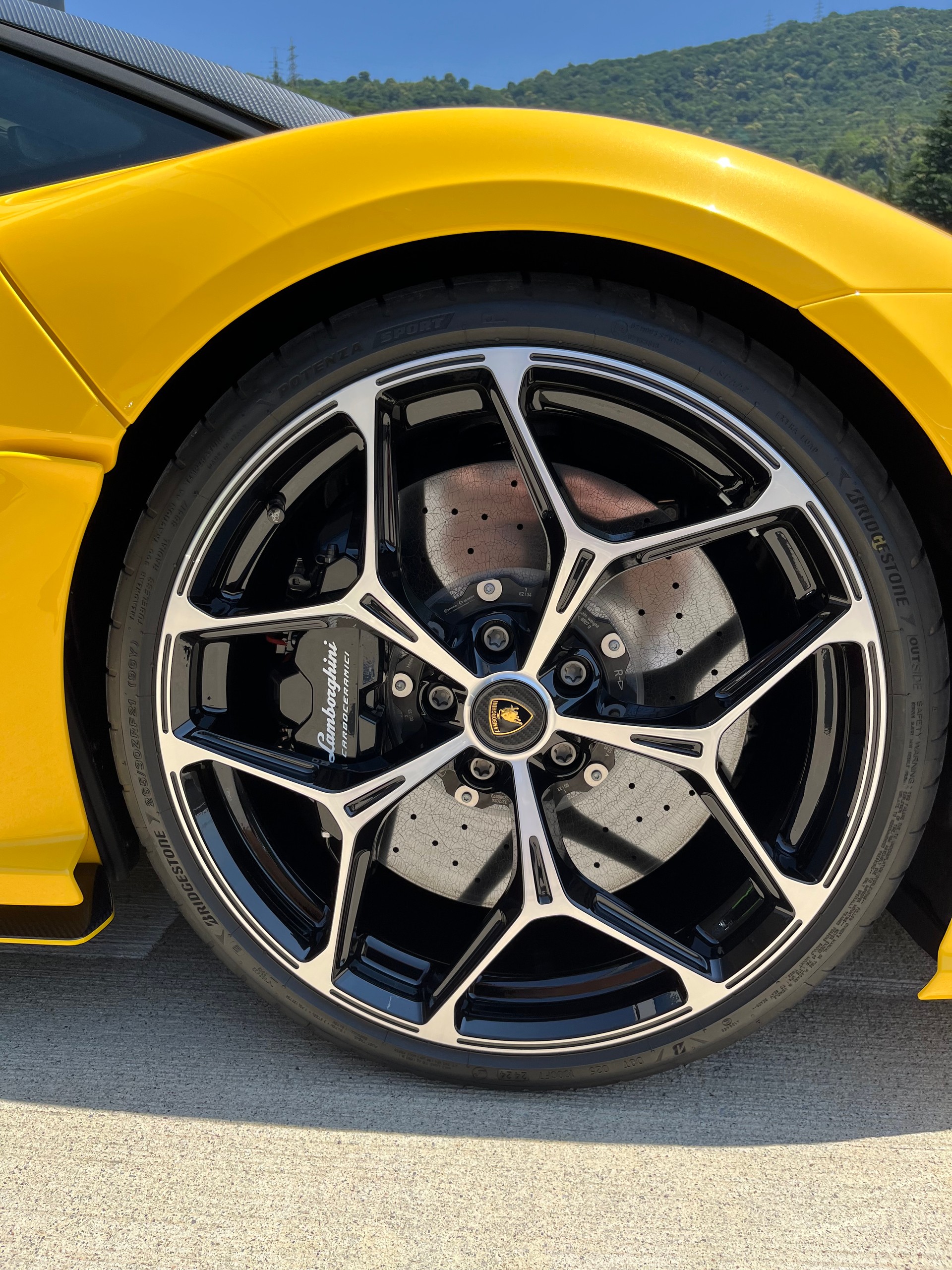 LAMBORGHINI Revuelto Selezione Certified Pre-Owned Certifications: 150-point check list Lamborghini Lugano-image-9