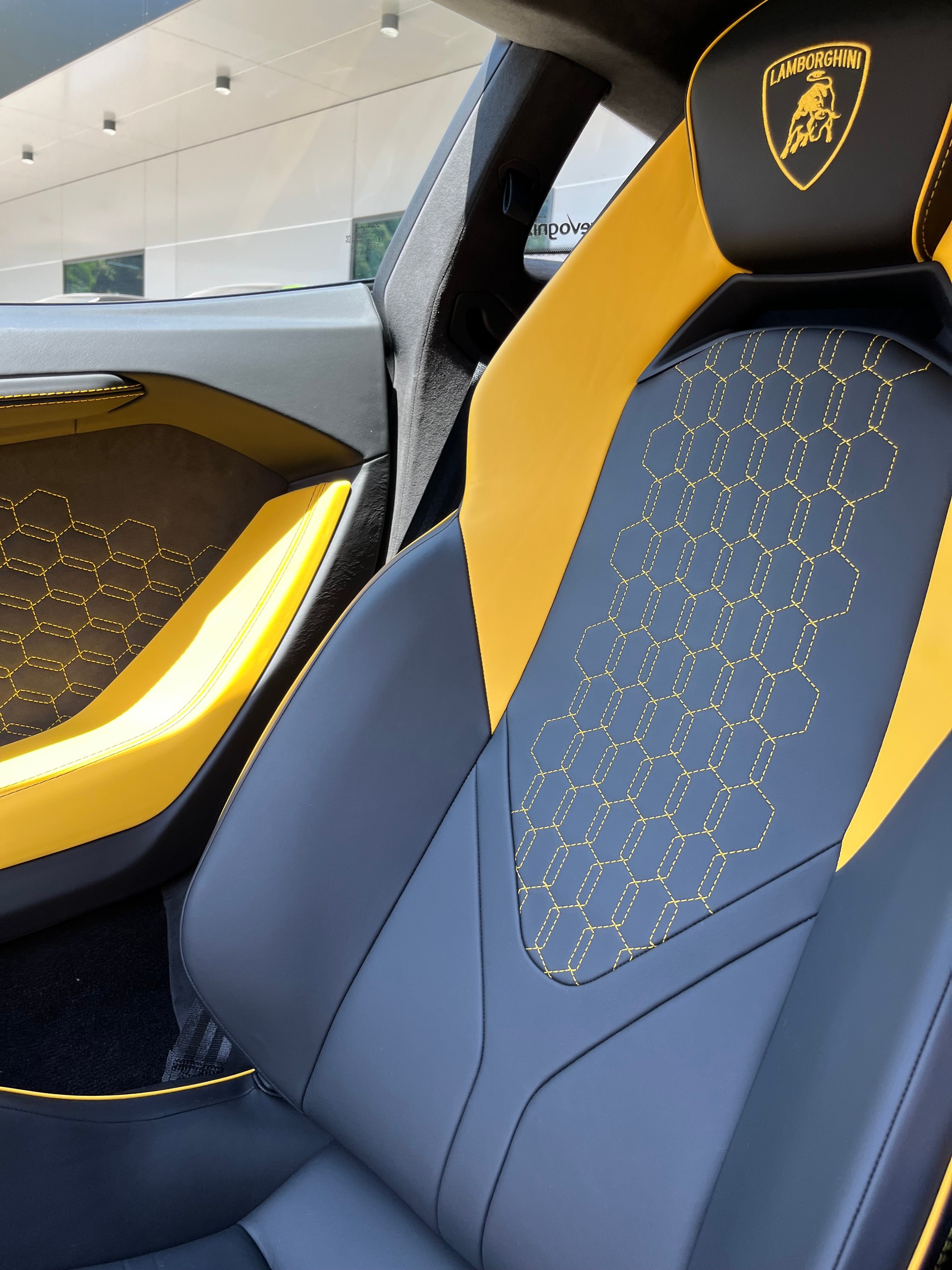 LAMBORGHINI Revuelto Selezione Certified Pre-Owned Certifications: 150-point check list Lamborghini Lugano-image-13