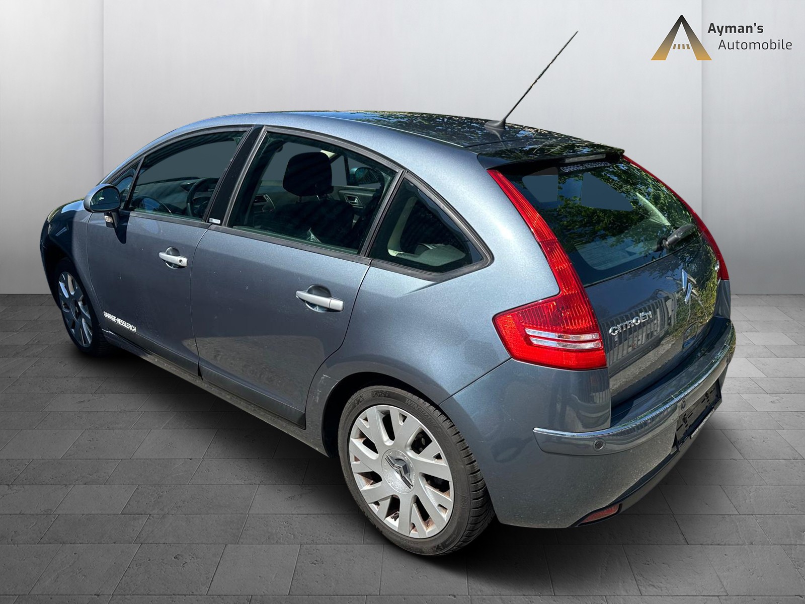CITROEN C4 Berline 2.0i 16V Exclusive-image-2