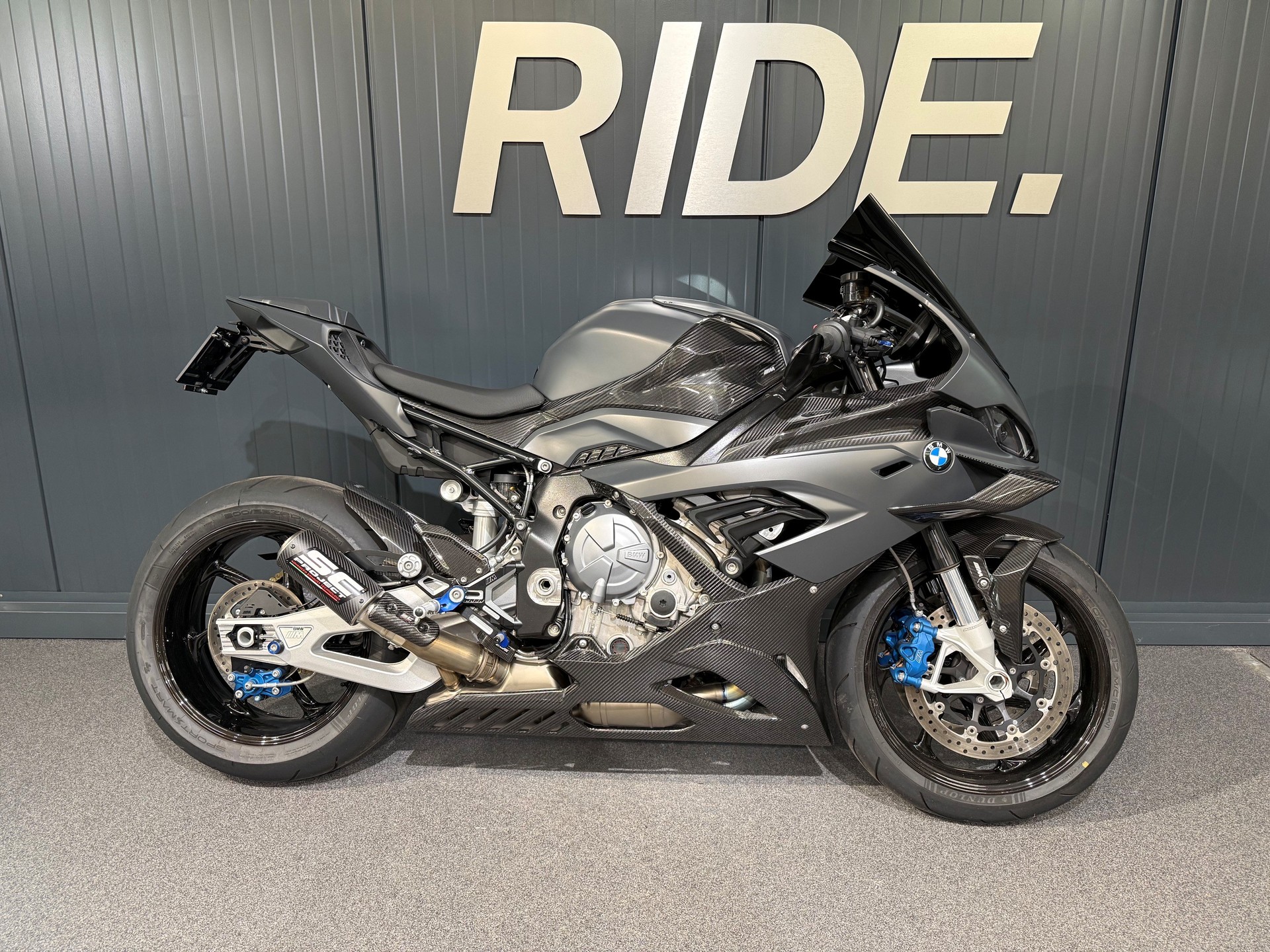 BMW M 1000 RR
