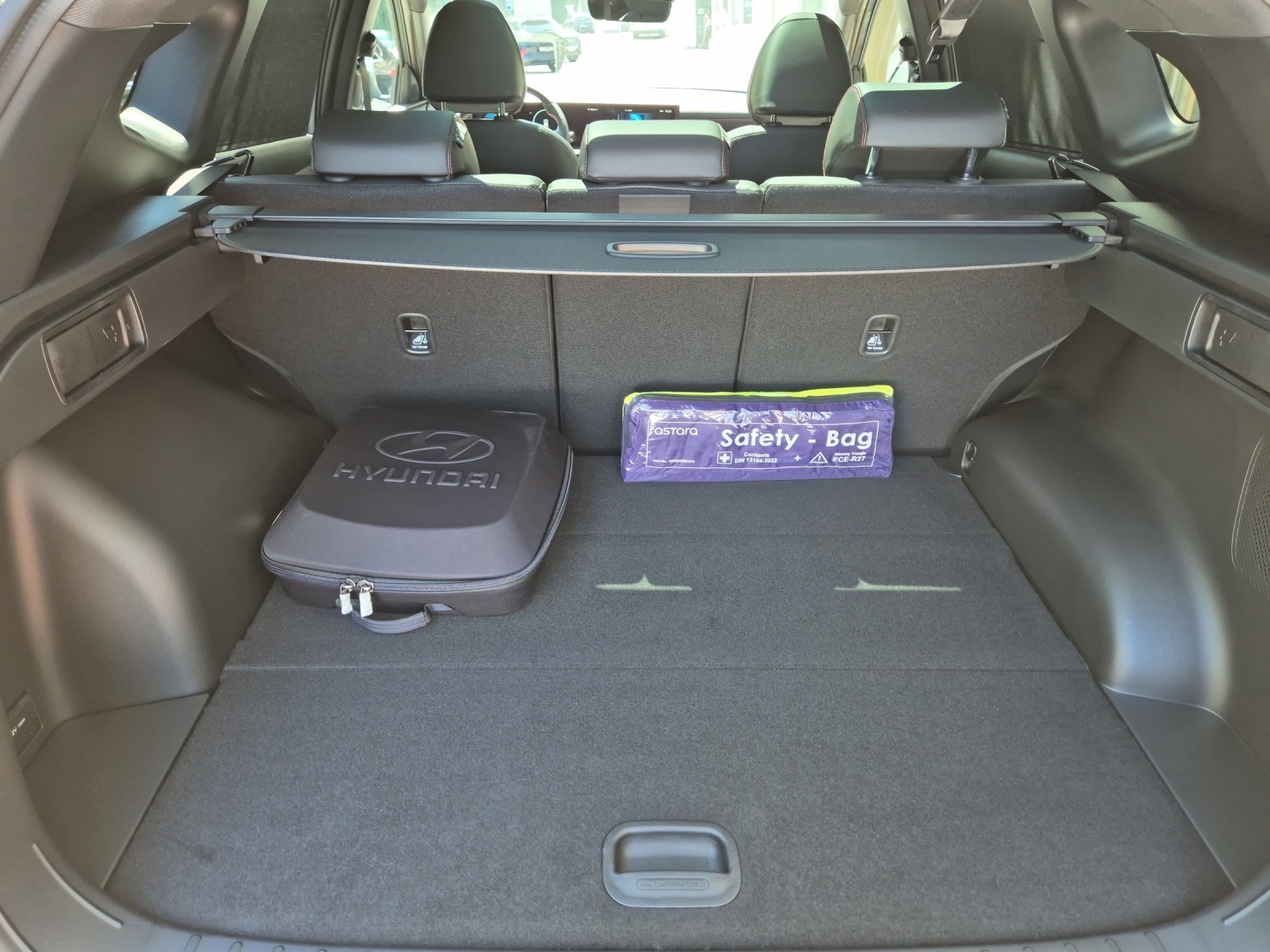 HYUNDAI Tucson 1.6 T-GDi PHEV N-Line LUX.pack 4WD-image-9