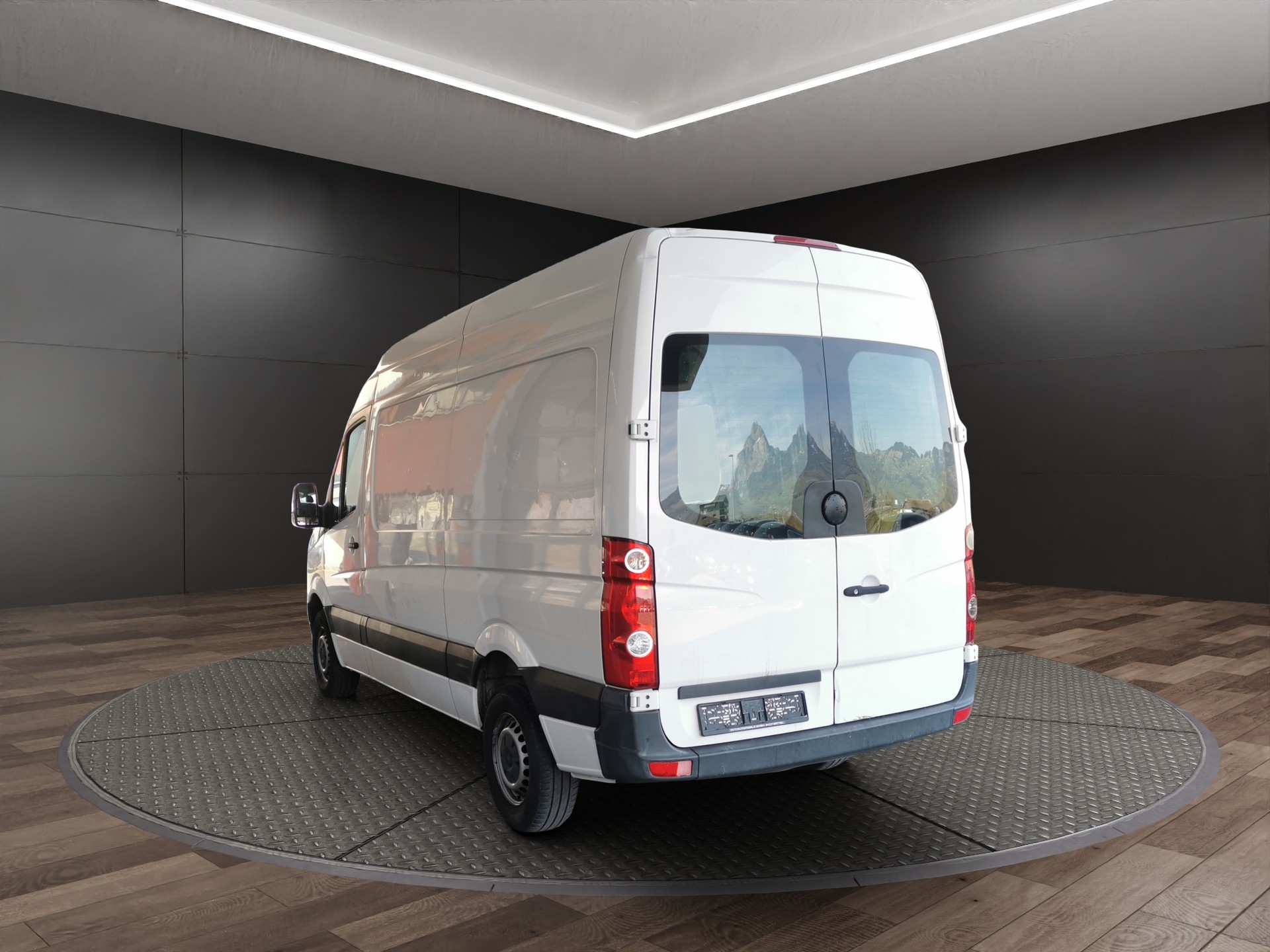 VW Crafter 35 2.0 TDI-image-6