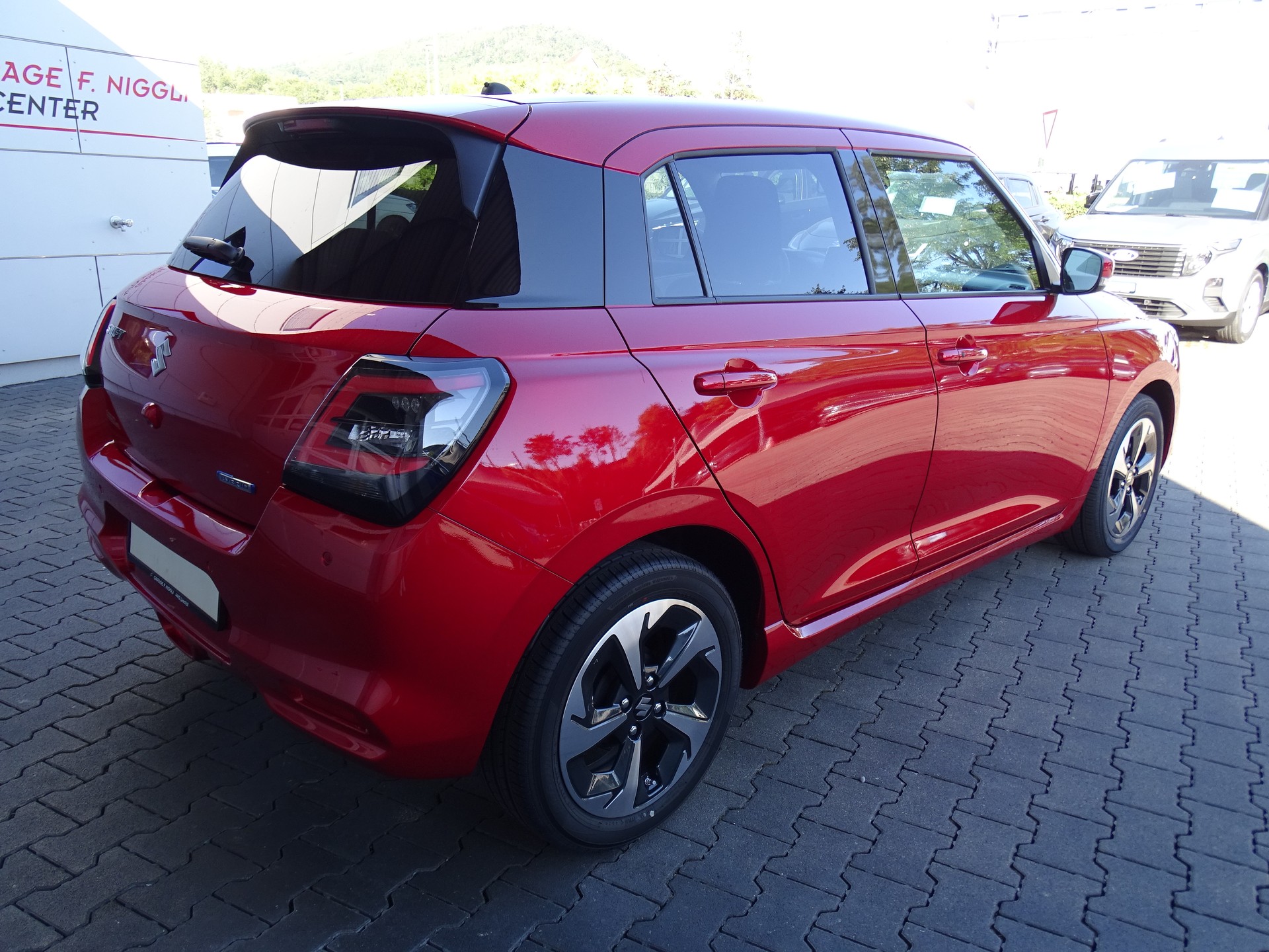SUZUKI Swift 1.2 Compact Top Hybrid CVT-image-7