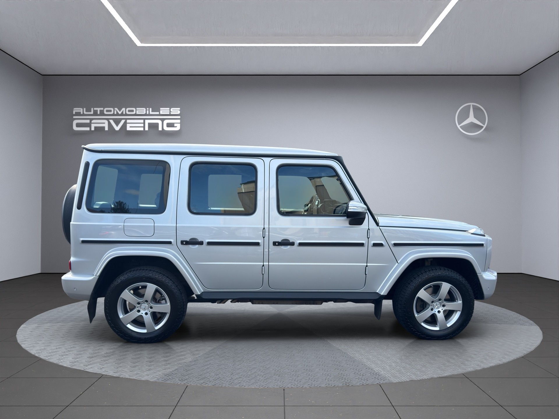 MERCEDES-BENZ G 500 9G-Tronic-image-5