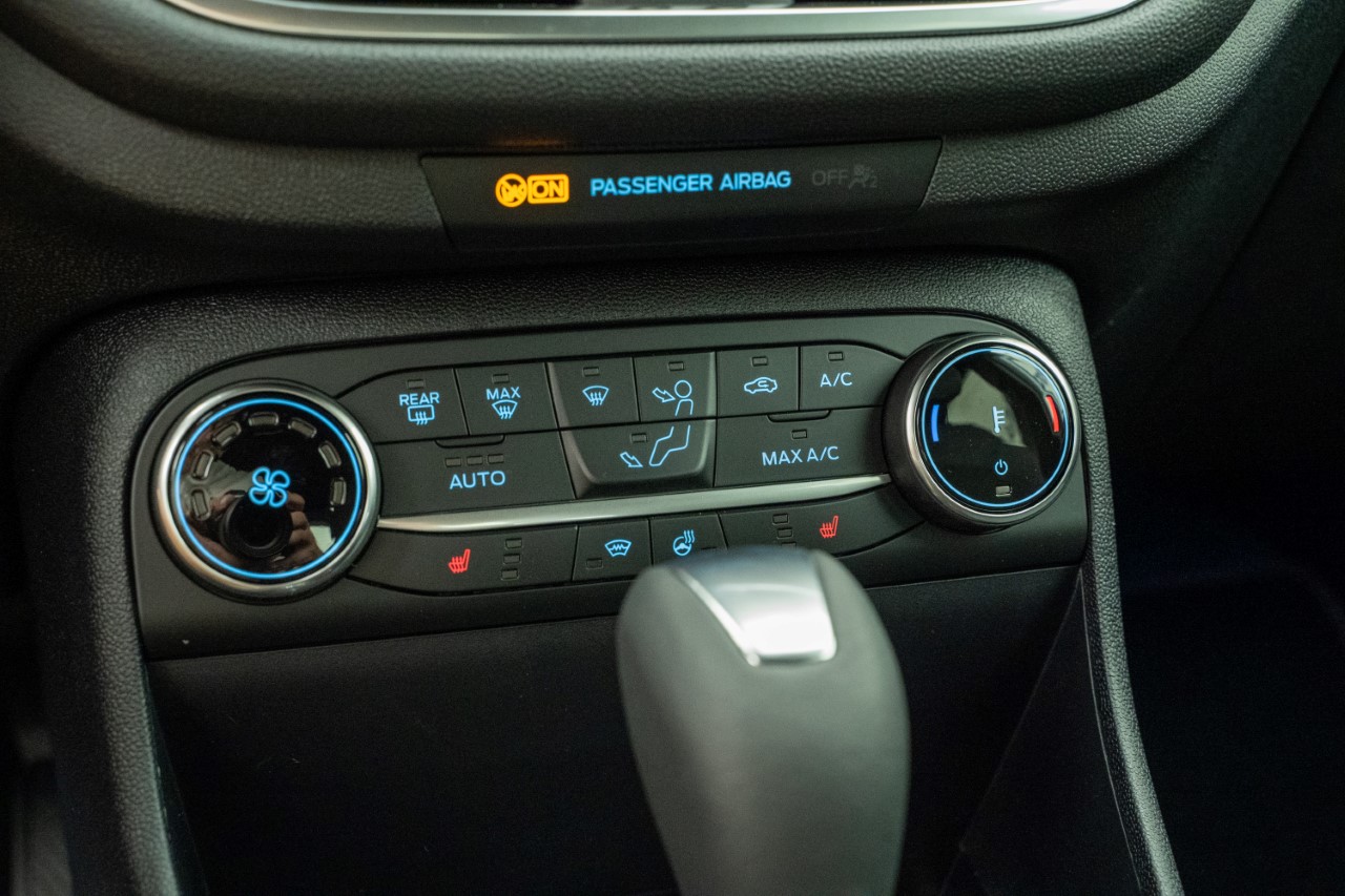 FORD Fiesta 1.0 EcoB Hybrid ST-Line X-image-12