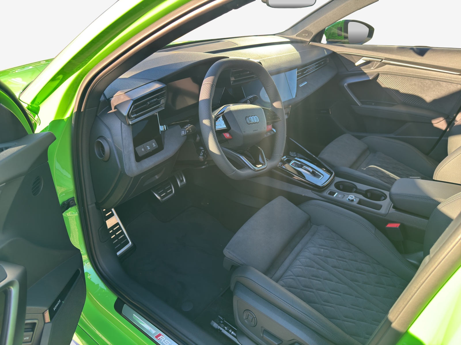 AUDI RS3 Sportback 2.5 TSI quattro S-tronic-image-7