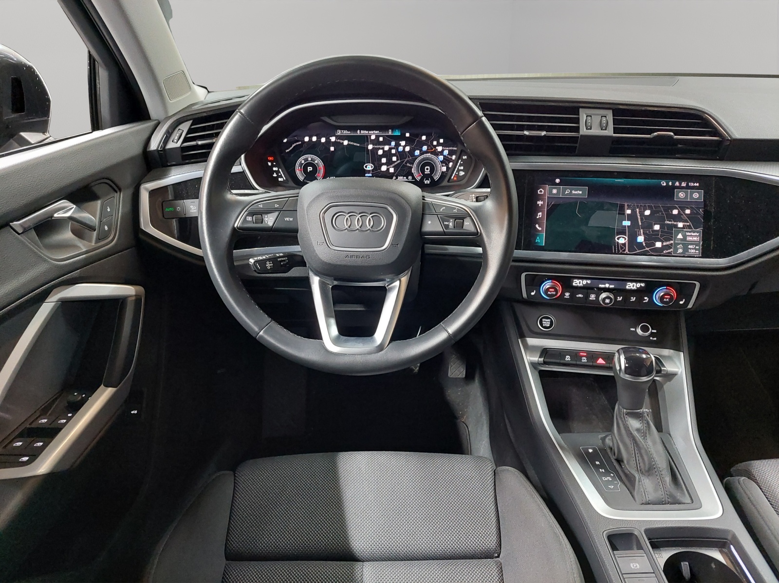 AUDI Q3 35 TDI S line quattro S-tronic-image-6