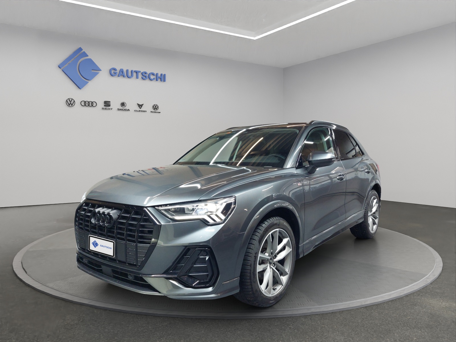 AUDI Q3 35 TDI S line quattro S-tronic-image-0
