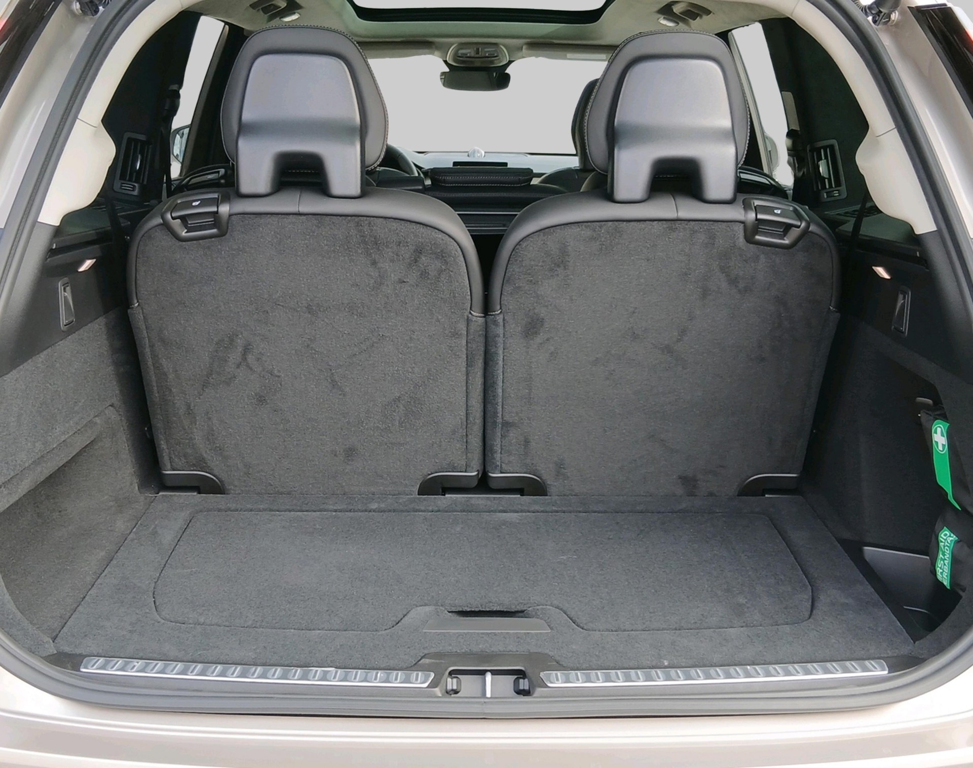 VOLVO XC90 2.0 T8 TE Ultra Bright eA-image-6