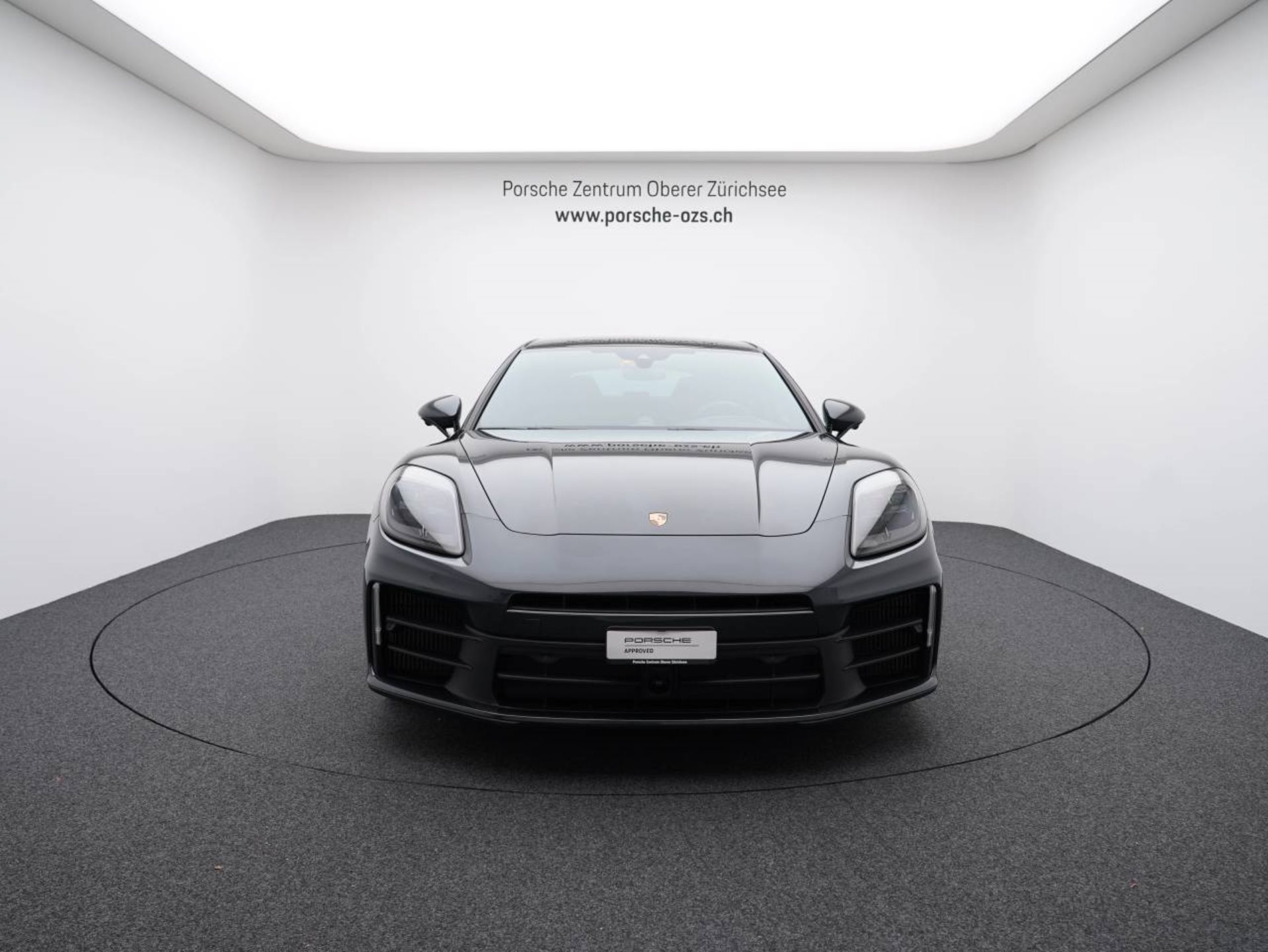 PORSCHE Panamera 4S E-Hybrid-image-9