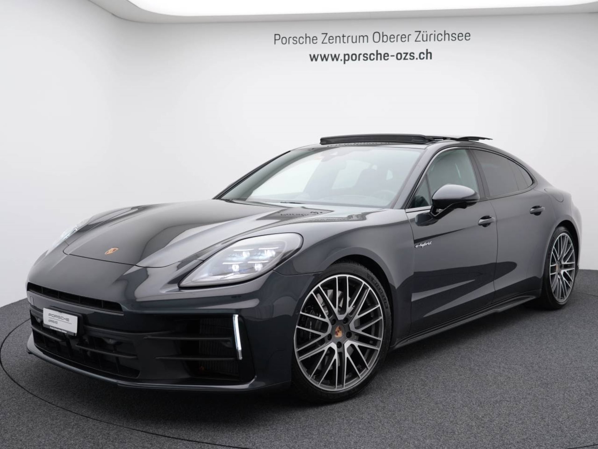 PORSCHE Panamera 4S E-Hybrid-image-0