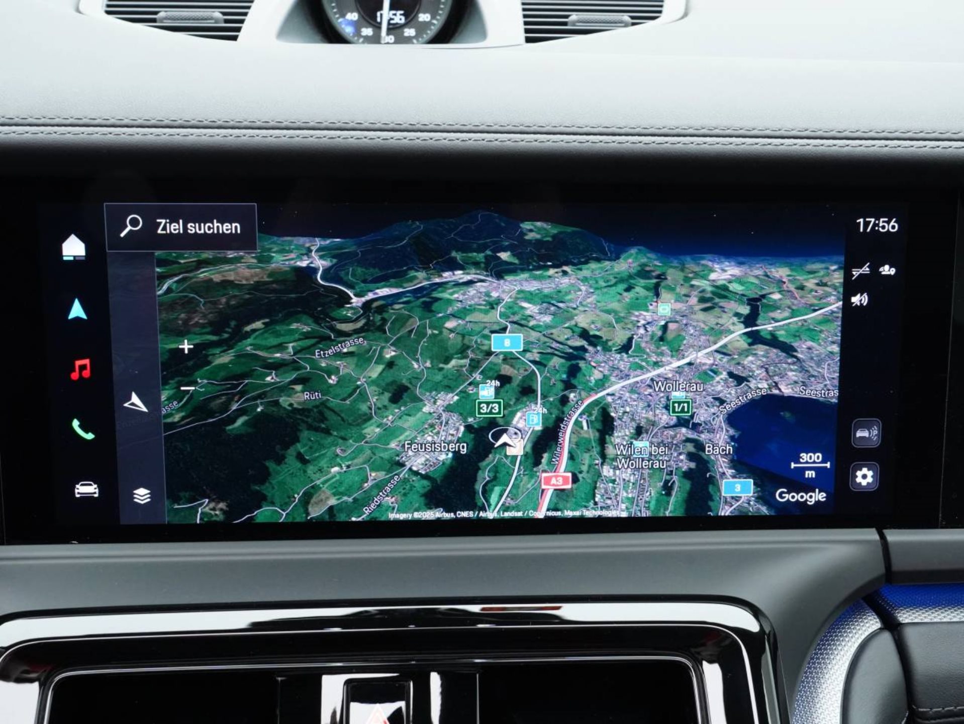 PORSCHE Panamera 4S E-Hybrid-image-17
