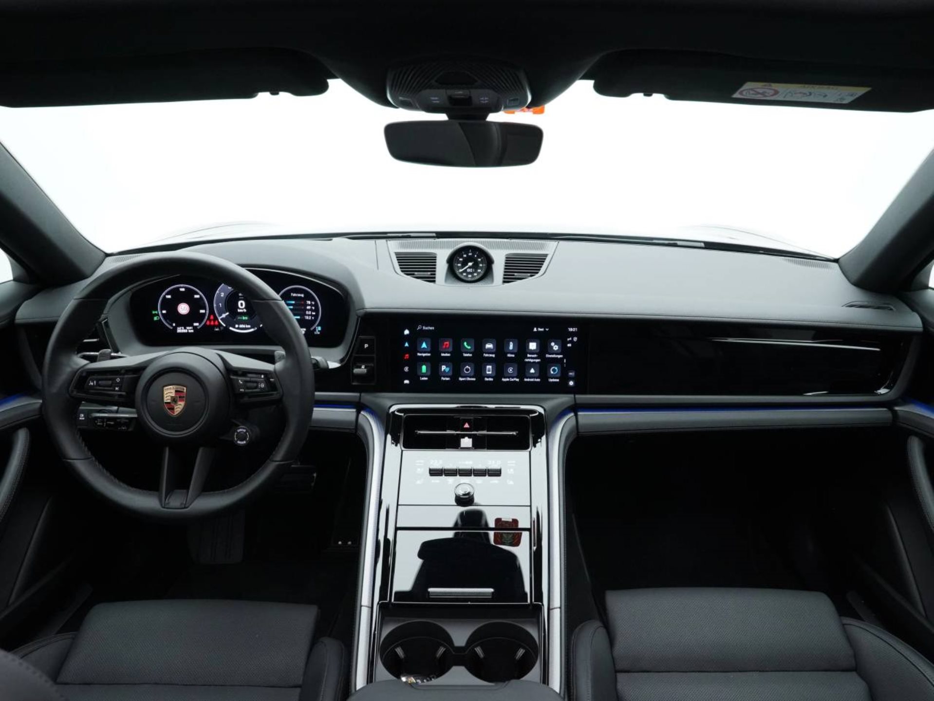 PORSCHE Panamera 4S E-Hybrid-image-14