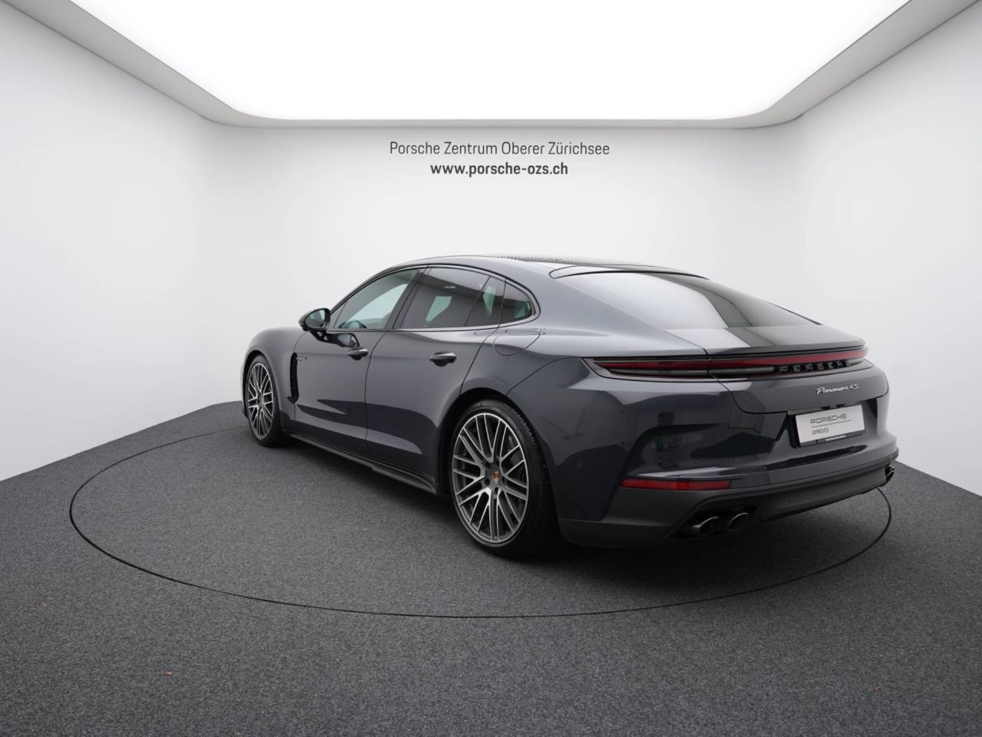 PORSCHE Panamera 4S E-Hybrid-image-2