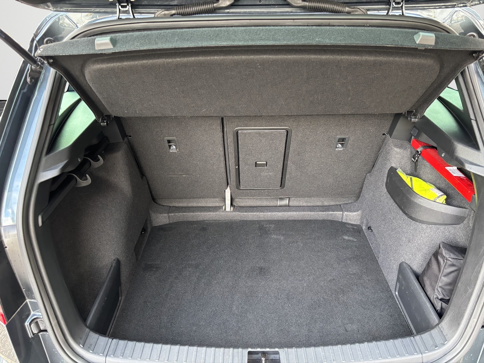SKODA Karoq 2.0 TDI CR SportLine 4x4 DSG-image-13