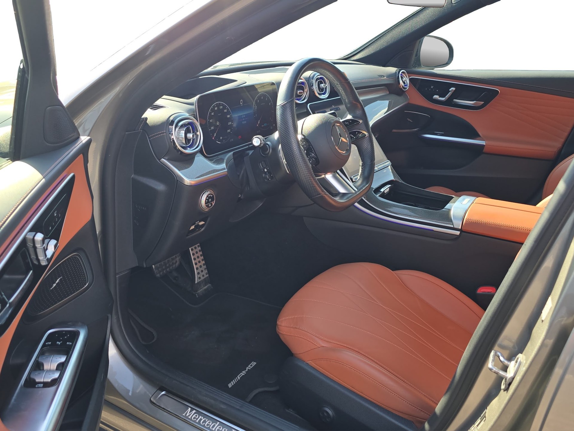 MERCEDES-BENZ C 300 T 4Matic AMG Line-image-6
