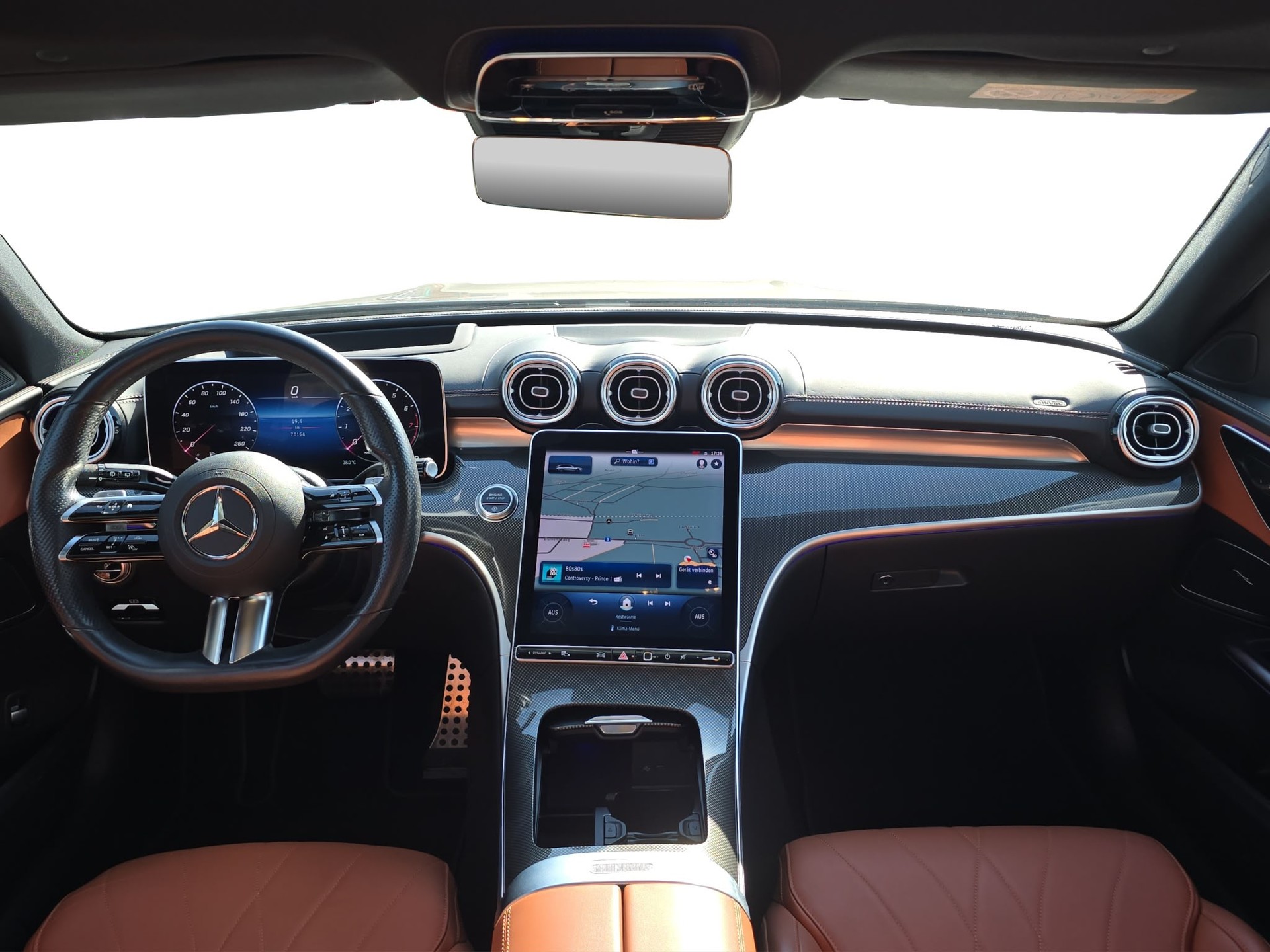 MERCEDES-BENZ C 300 T 4Matic AMG Line-image-8