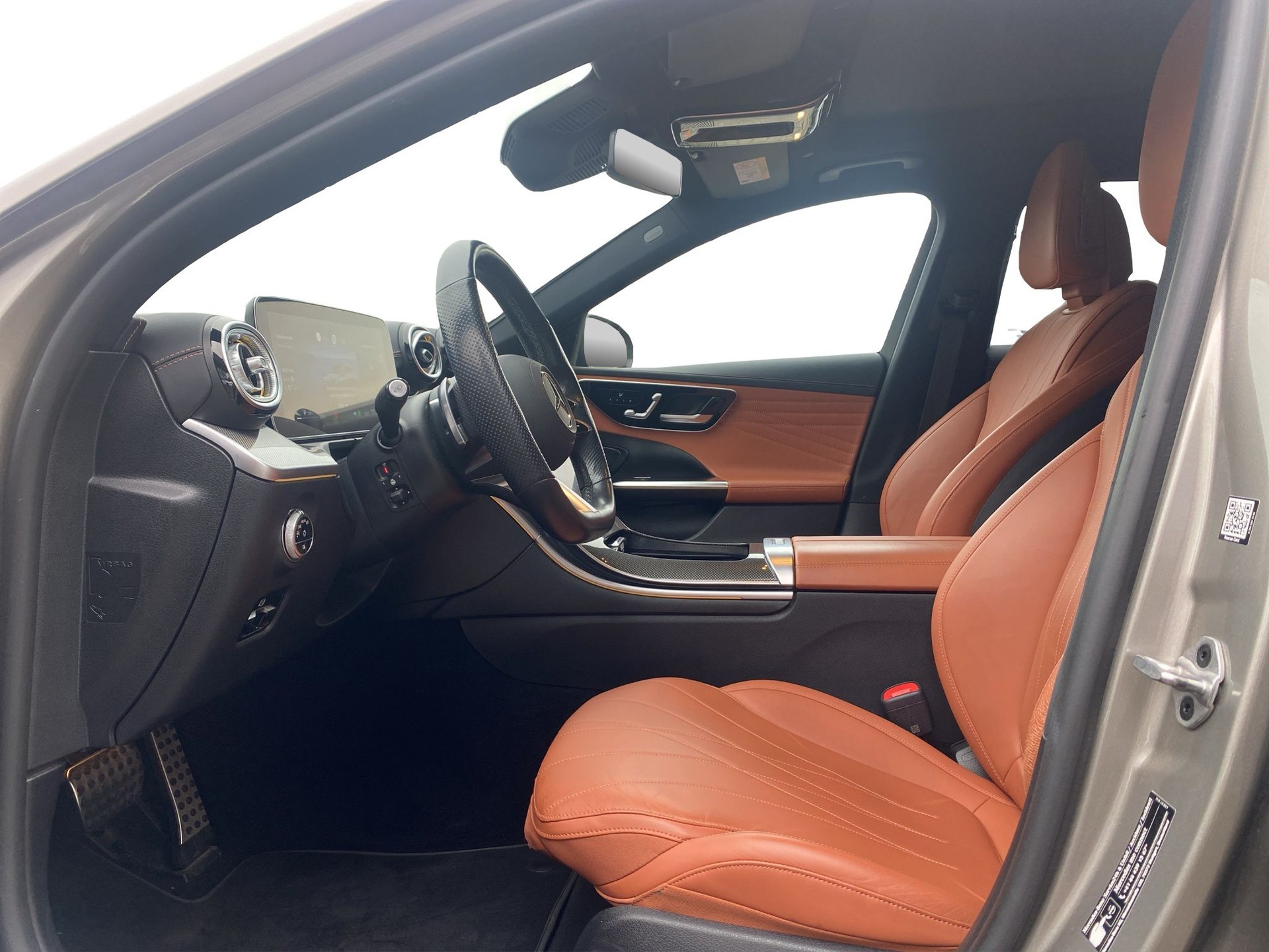 MERCEDES-BENZ C 300 T 4Matic AMG Line-image-11