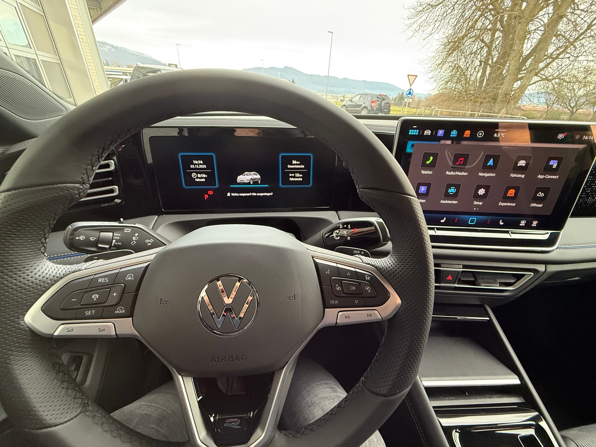 VW Tiguan 2.0 TSI DSG R-Line 4Motion / VENDUE VERKAUFT-image-12