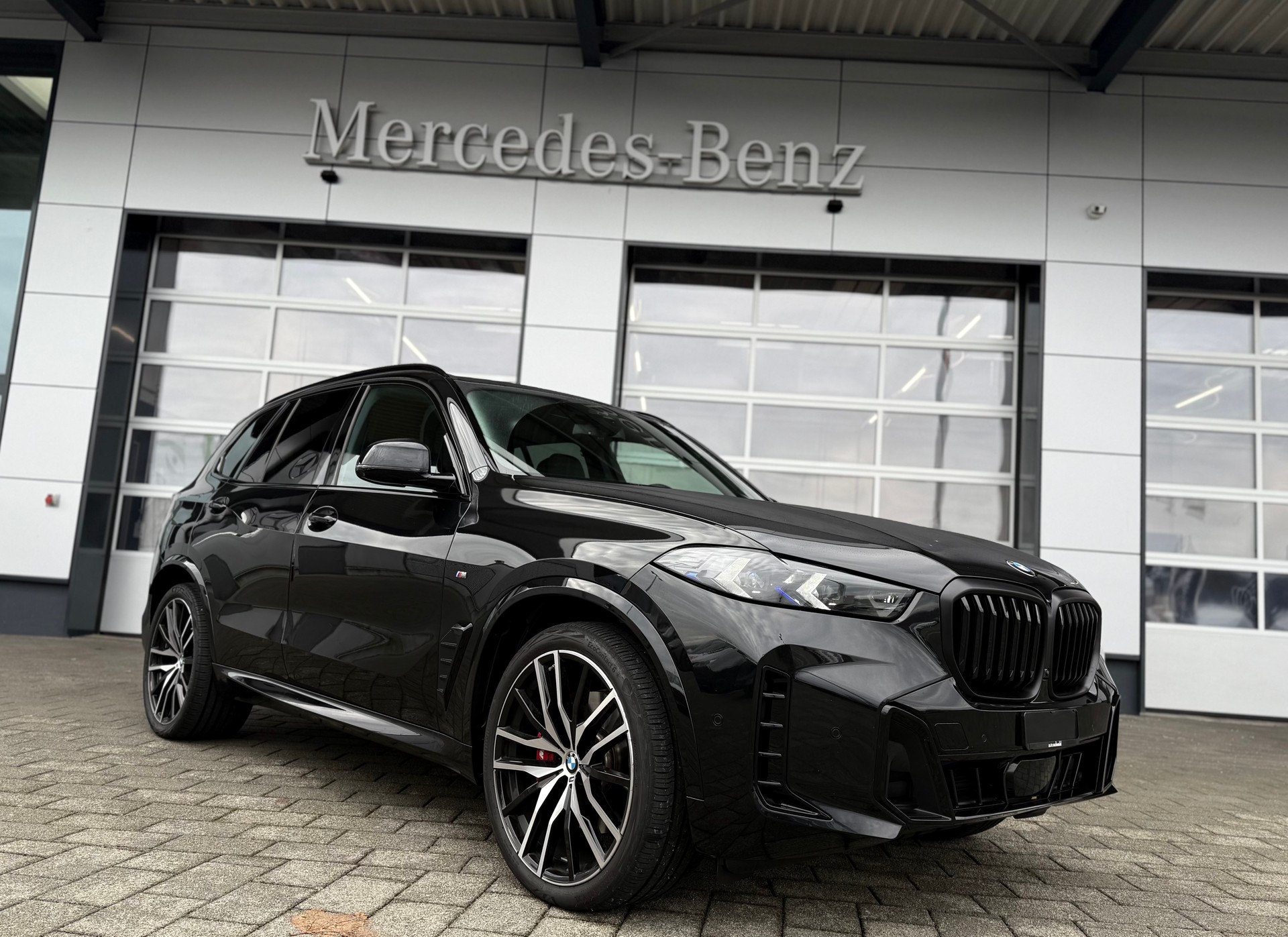 BMW X5 xDrive 48V 30d M Sport Pro Steptronic-image-0