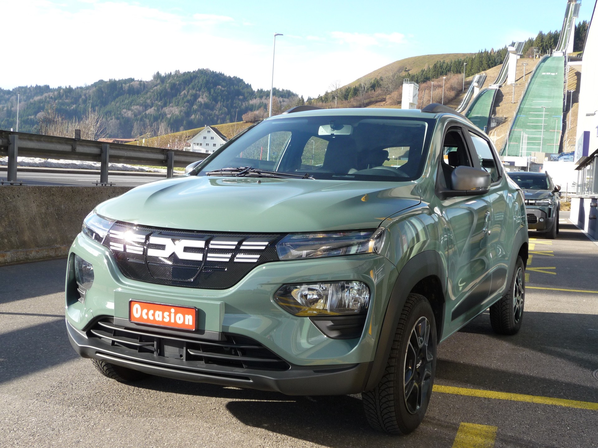 DACIA Spring 27 kWh Expression-showroom-element-1