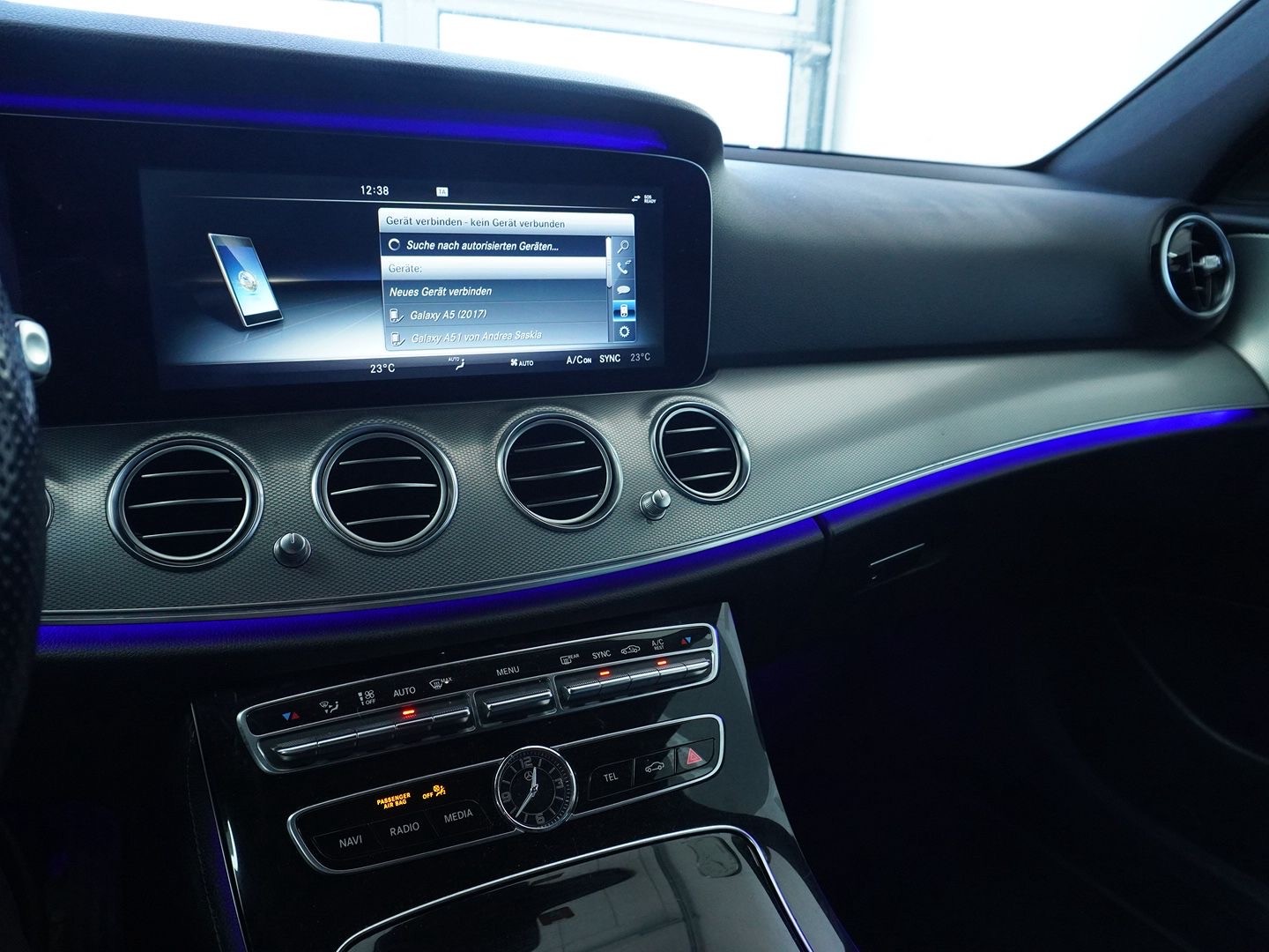 MERCEDES-BENZ E 200 Avantgarde 4 Matic 9G-Tronic-image-6