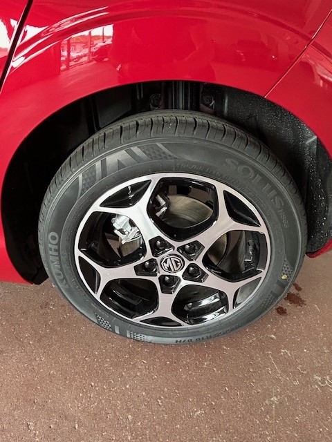 MG 3 1.5 Hybrid Luxury Aut.-image-5