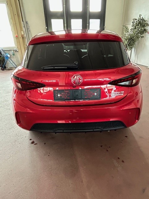 MG 3 1.5 Hybrid Luxury Aut.-image-3