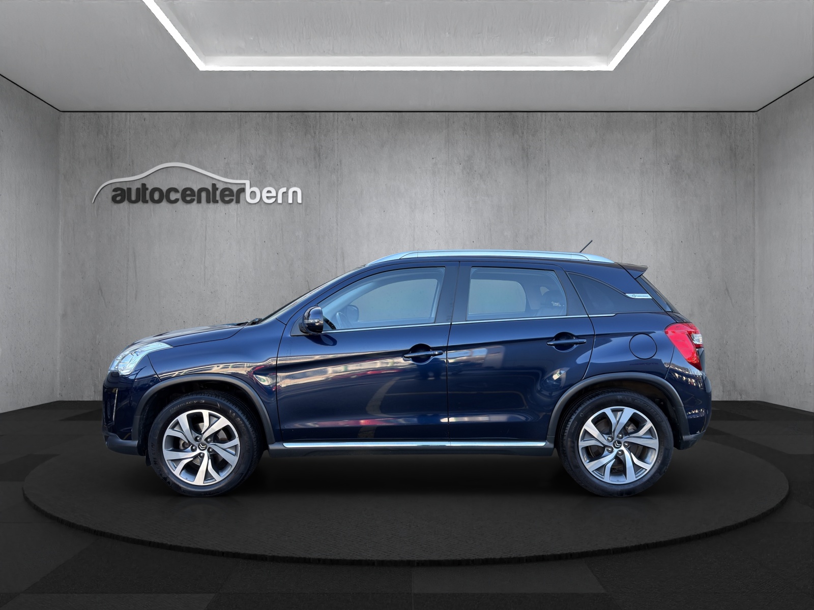 CITROEN C4 Aircross 1.6 HDi Collection 4WD-image-3