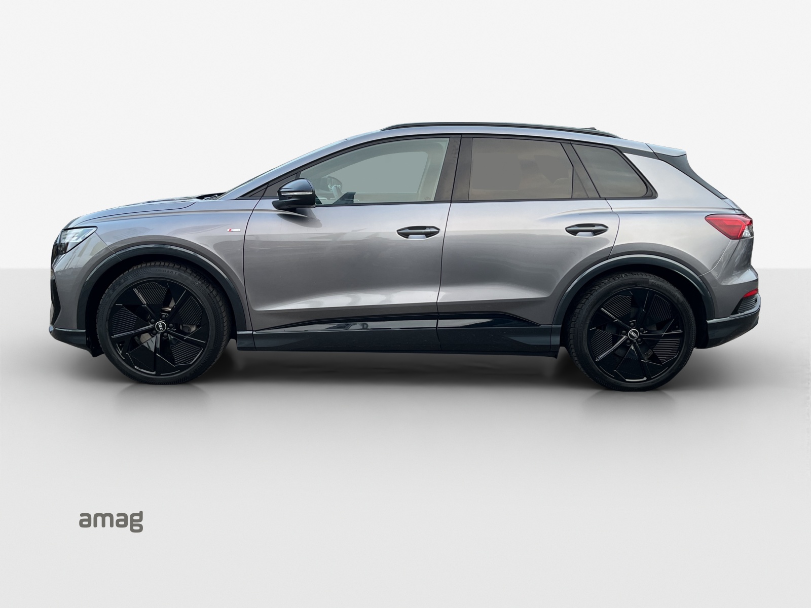AUDI Q4 e-tron 50 quattro-image-1