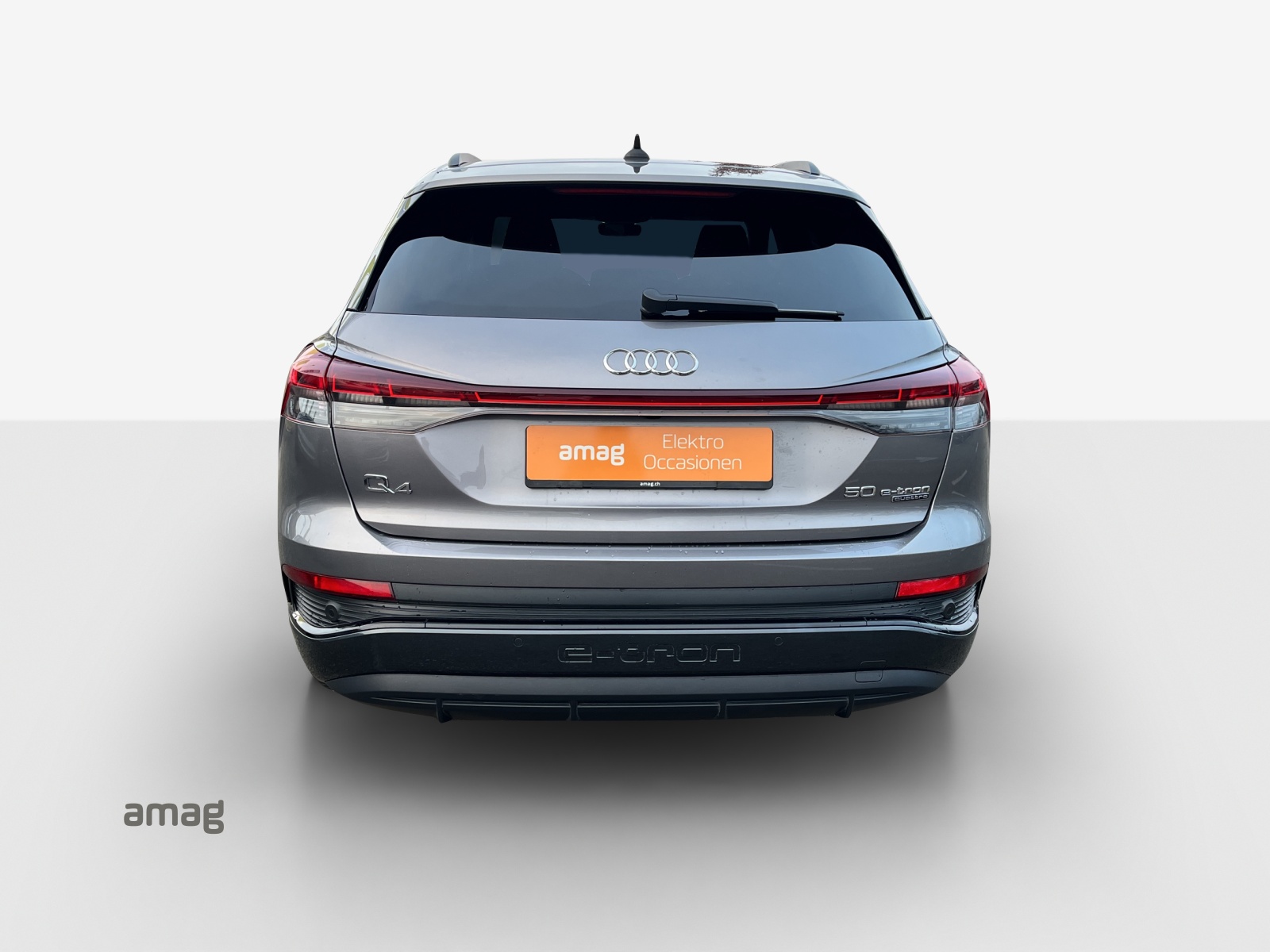 AUDI Q4 e-tron 50 quattro-image-4