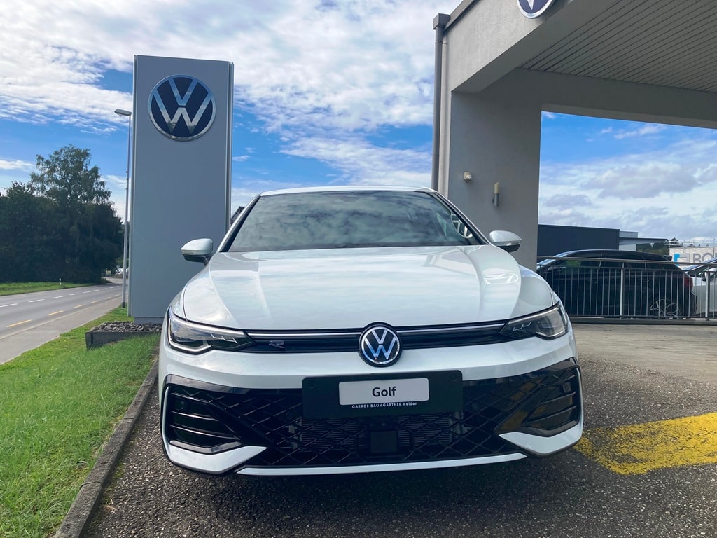 VW Golf 1.5 e TSI mHEV R-Line DSG-image-3