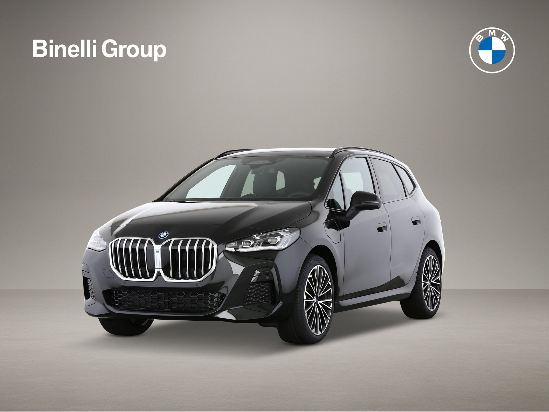 BMW 230e xDrive paddles Active Tourer