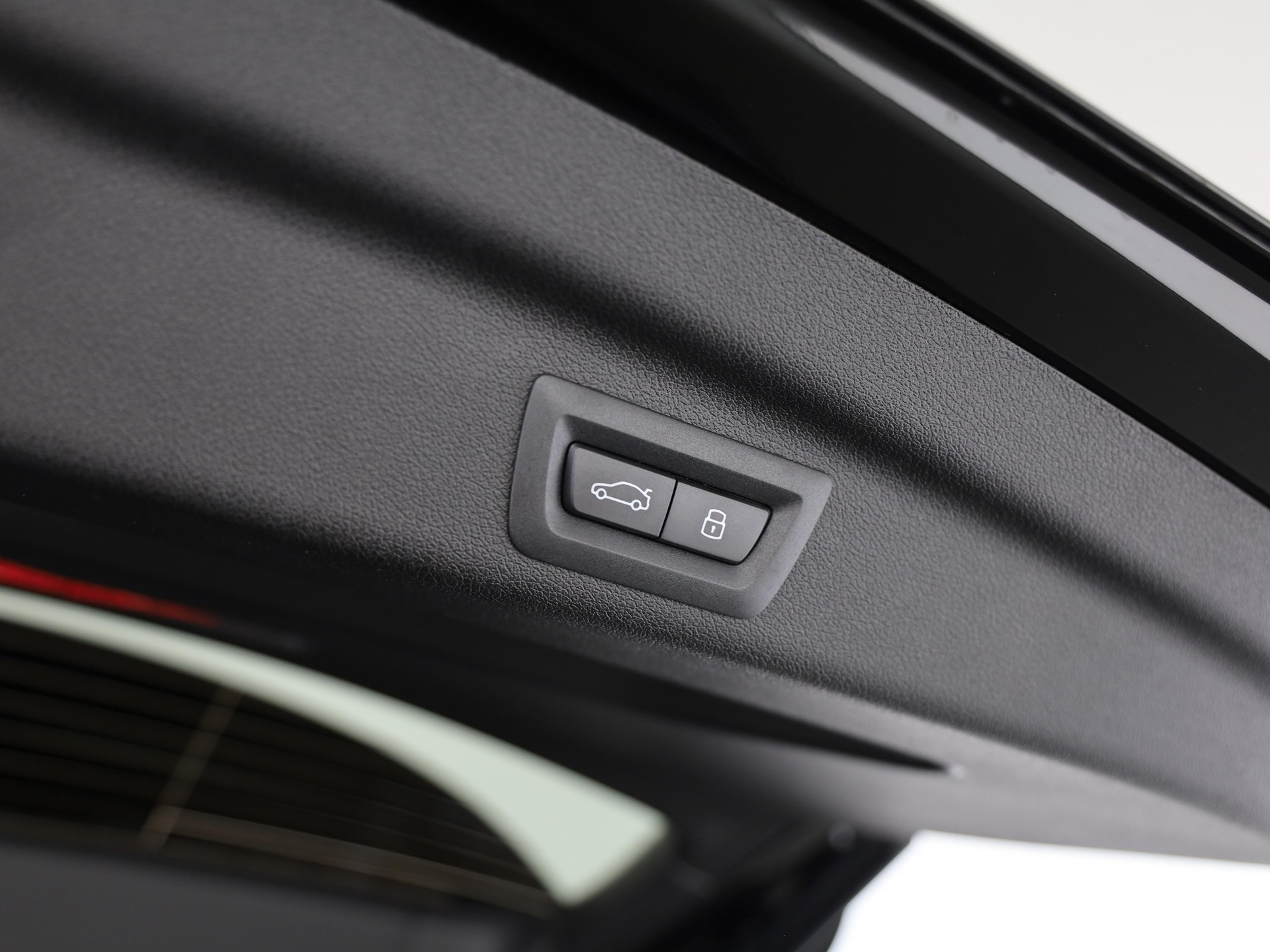 BMW 230e xDrive paddles Active Tourer-image-9
