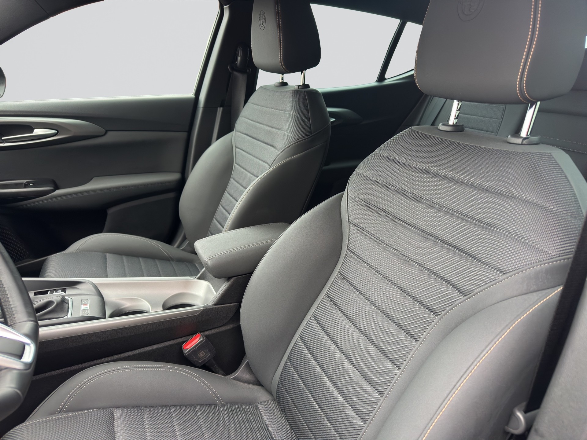 ALFA ROMEO Tonale 1.3 Plug-in-Hybrid Q4 Ti Edition-image-5