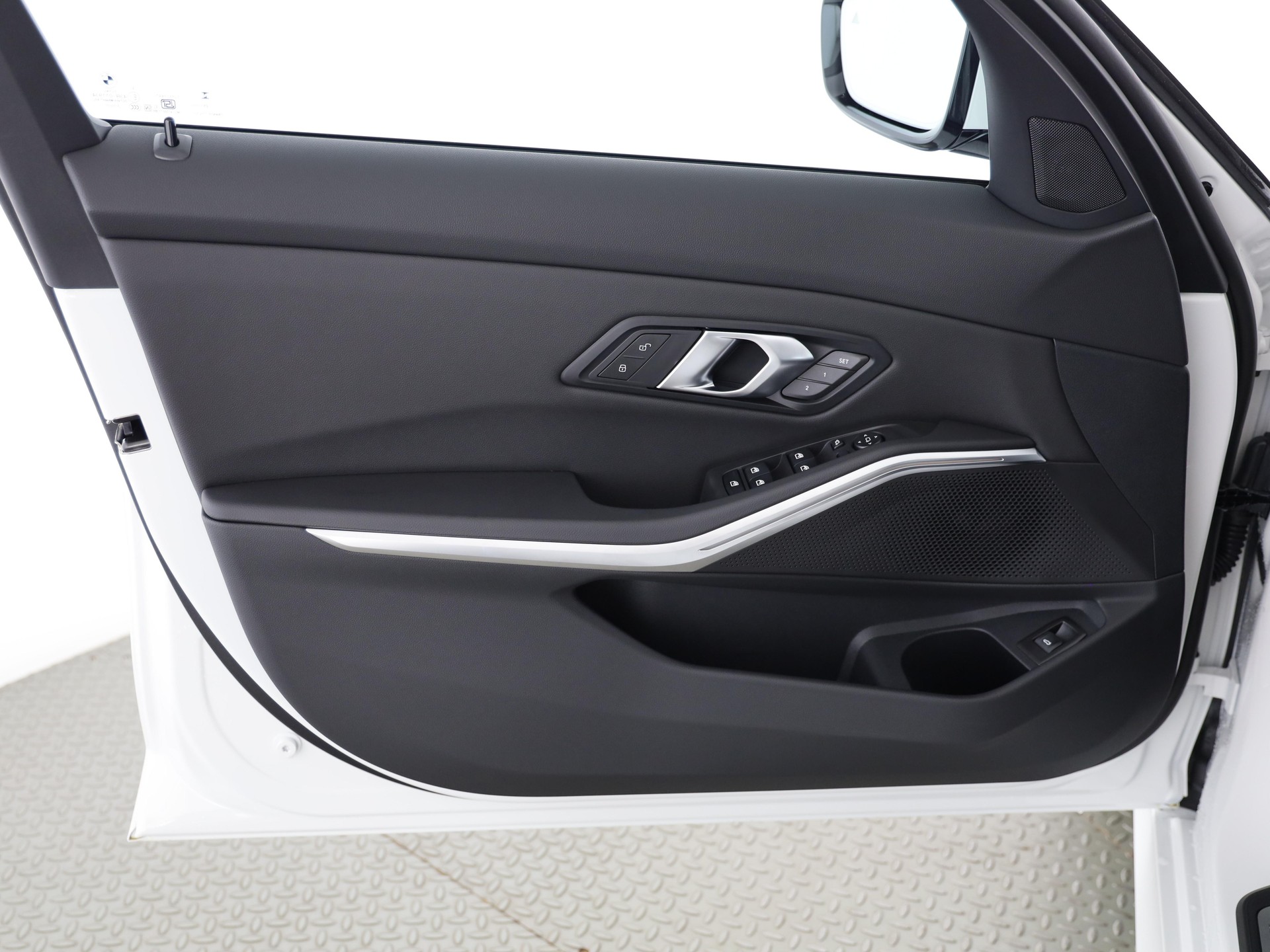 BMW 320d xDrive Touring-image-9