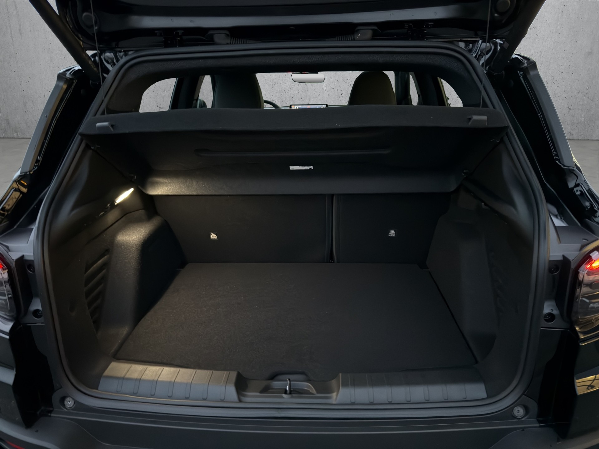JEEP Avenger 1.2 MHEV Upland 4xe-image-14