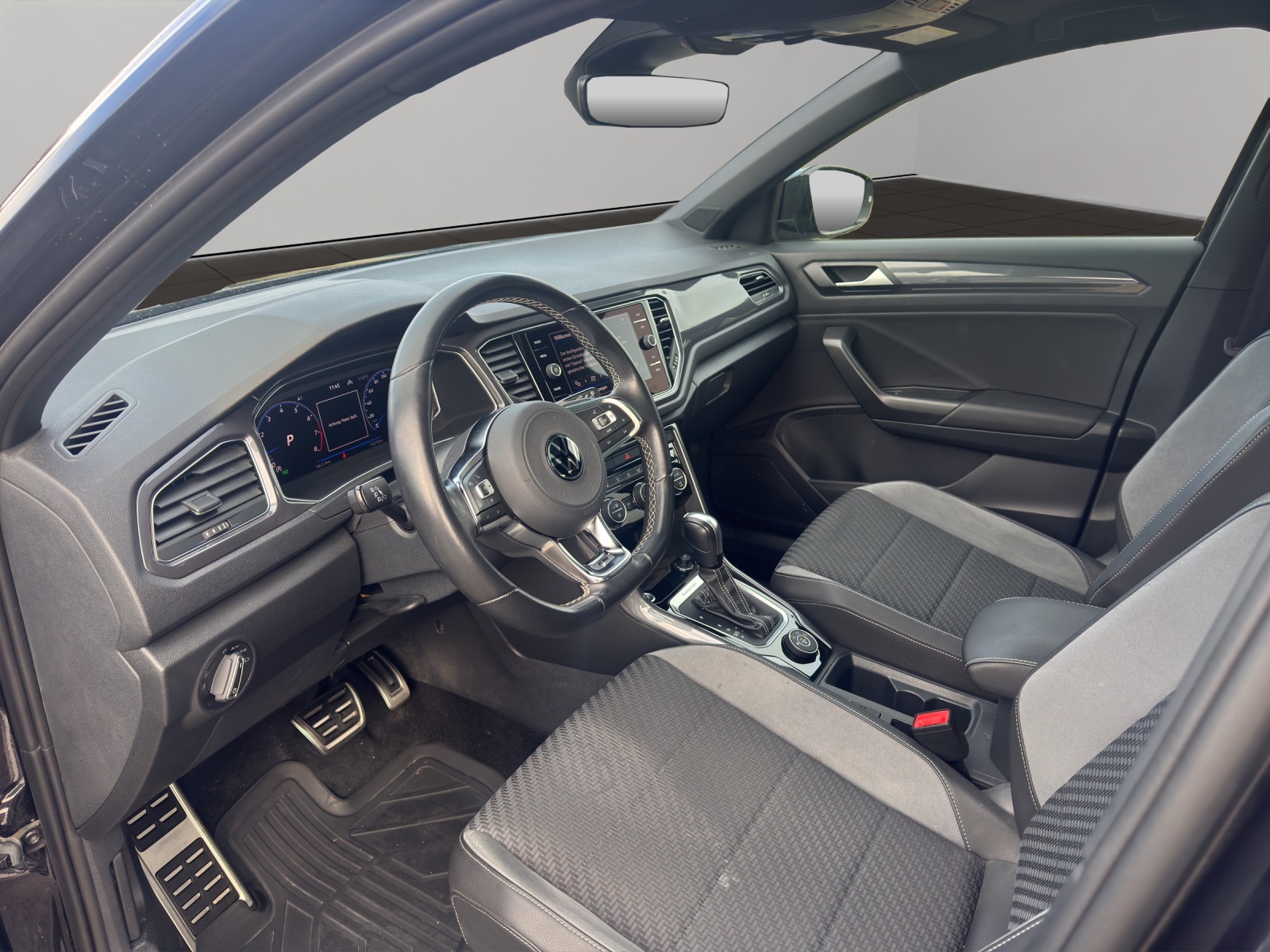 VW T-Roc 2.0 TSI Sport DSG 4Motion-image-3
